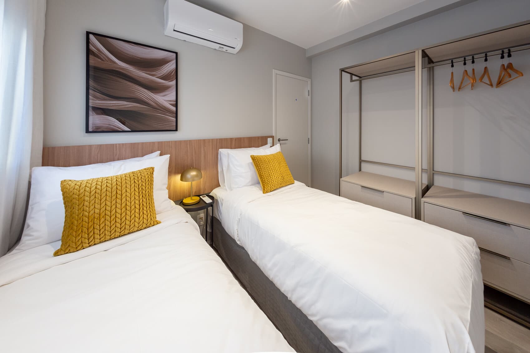 Charlie Contemporâneo Jardins Essential