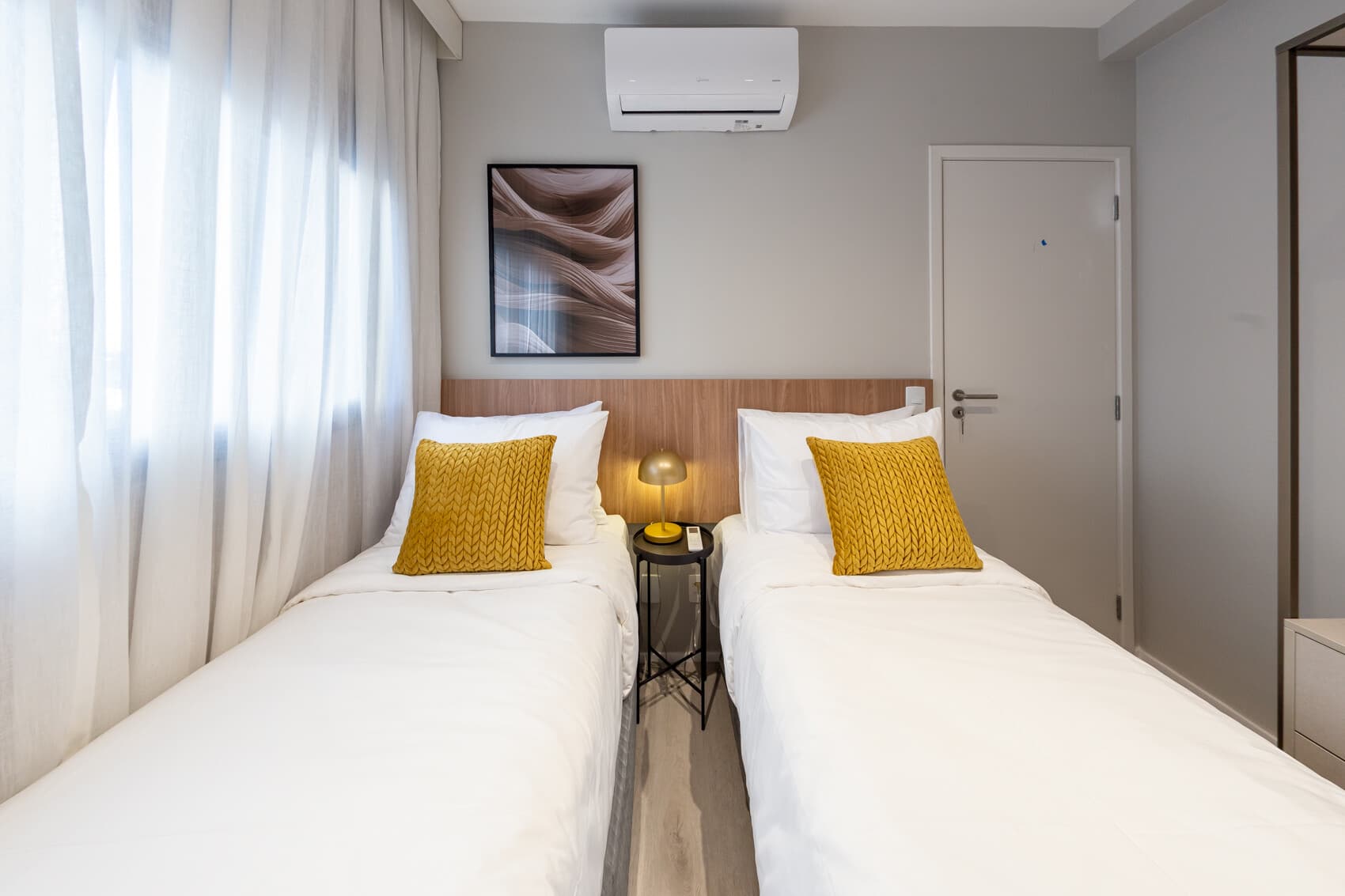 Apto 2 Dorms (Casal e 2 Solteiro) - Charlie Contemporâneo Jardins Essential