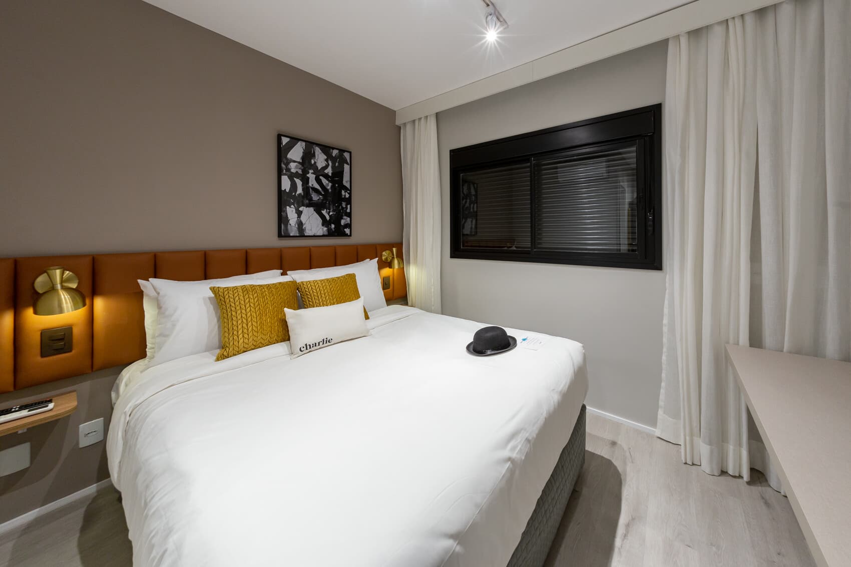 Apto 2 Dorms (Casal e 2 Solteiro) - Charlie Contemporâneo Jardins Essential