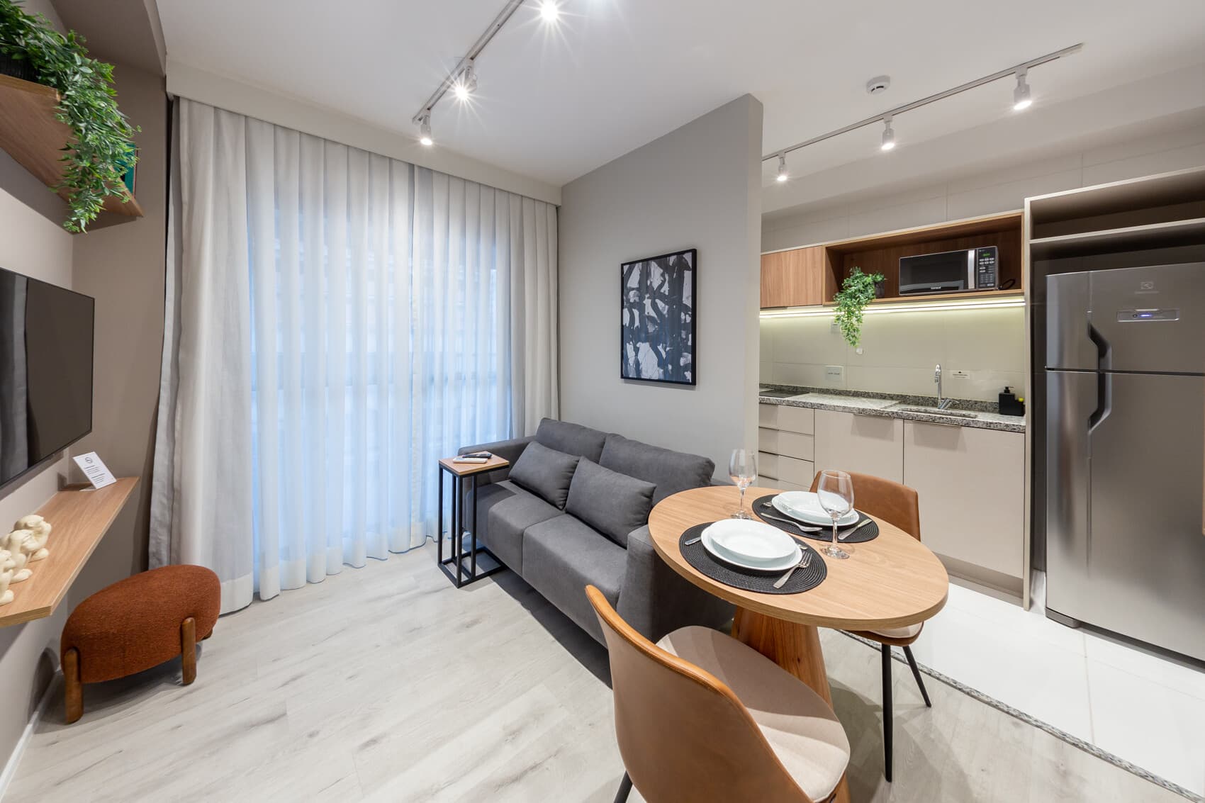 Charlie Contemporâneo Jardins