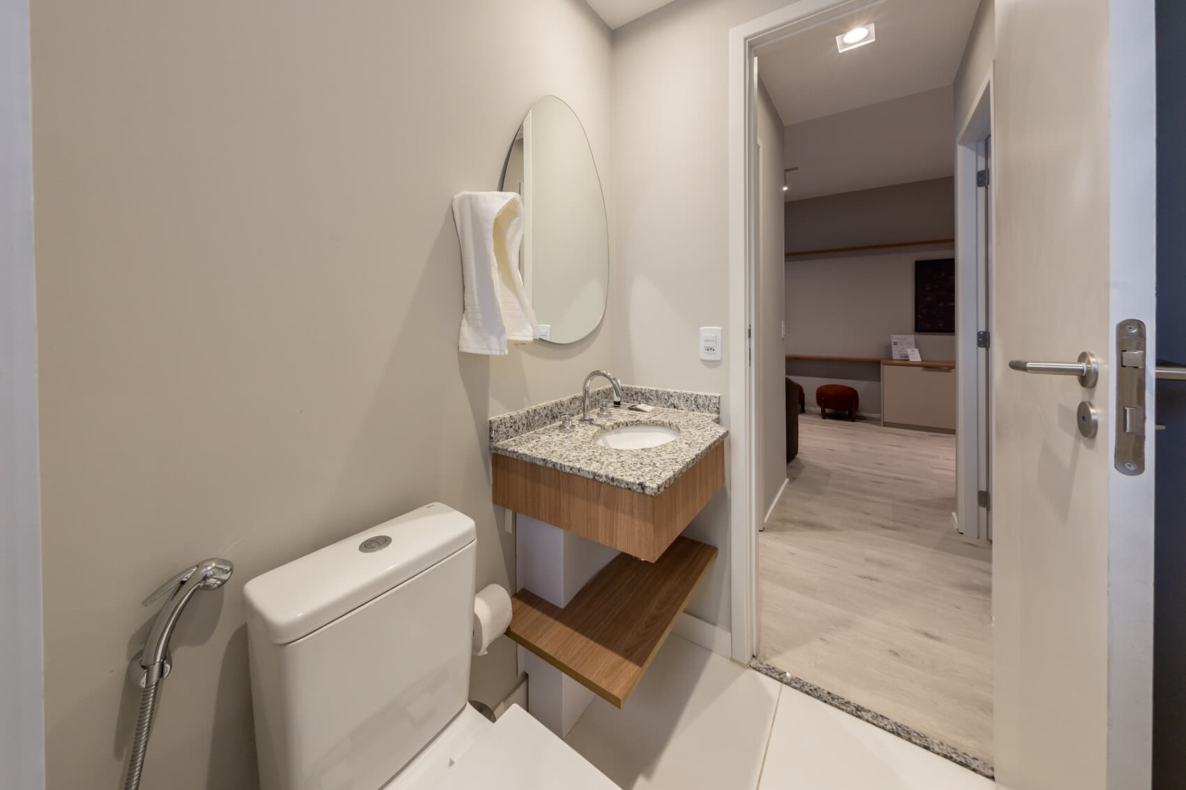 Charlie Contemporâneo Jardins