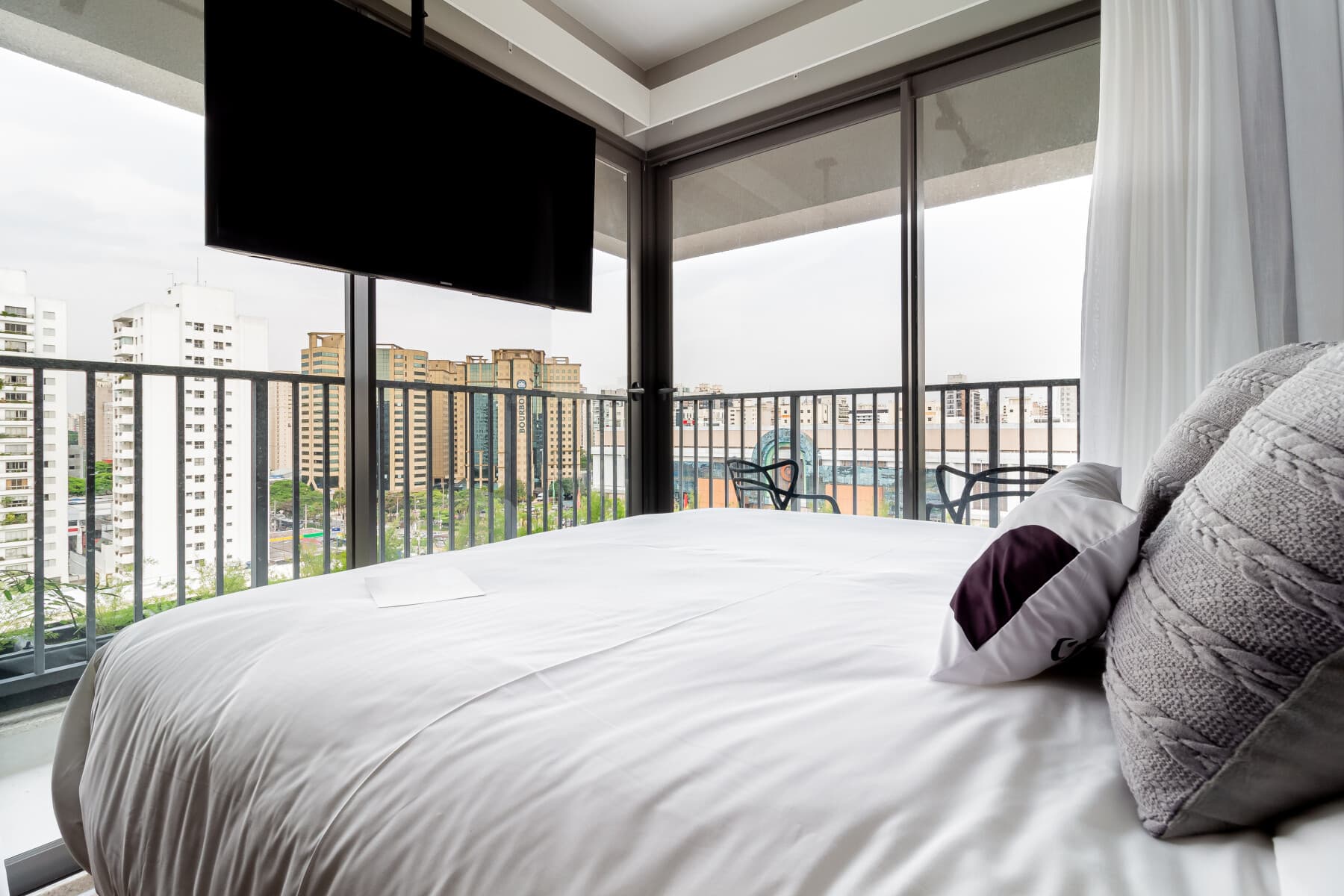 Studio Casal com Varanda 36M - Charlie For You Moema