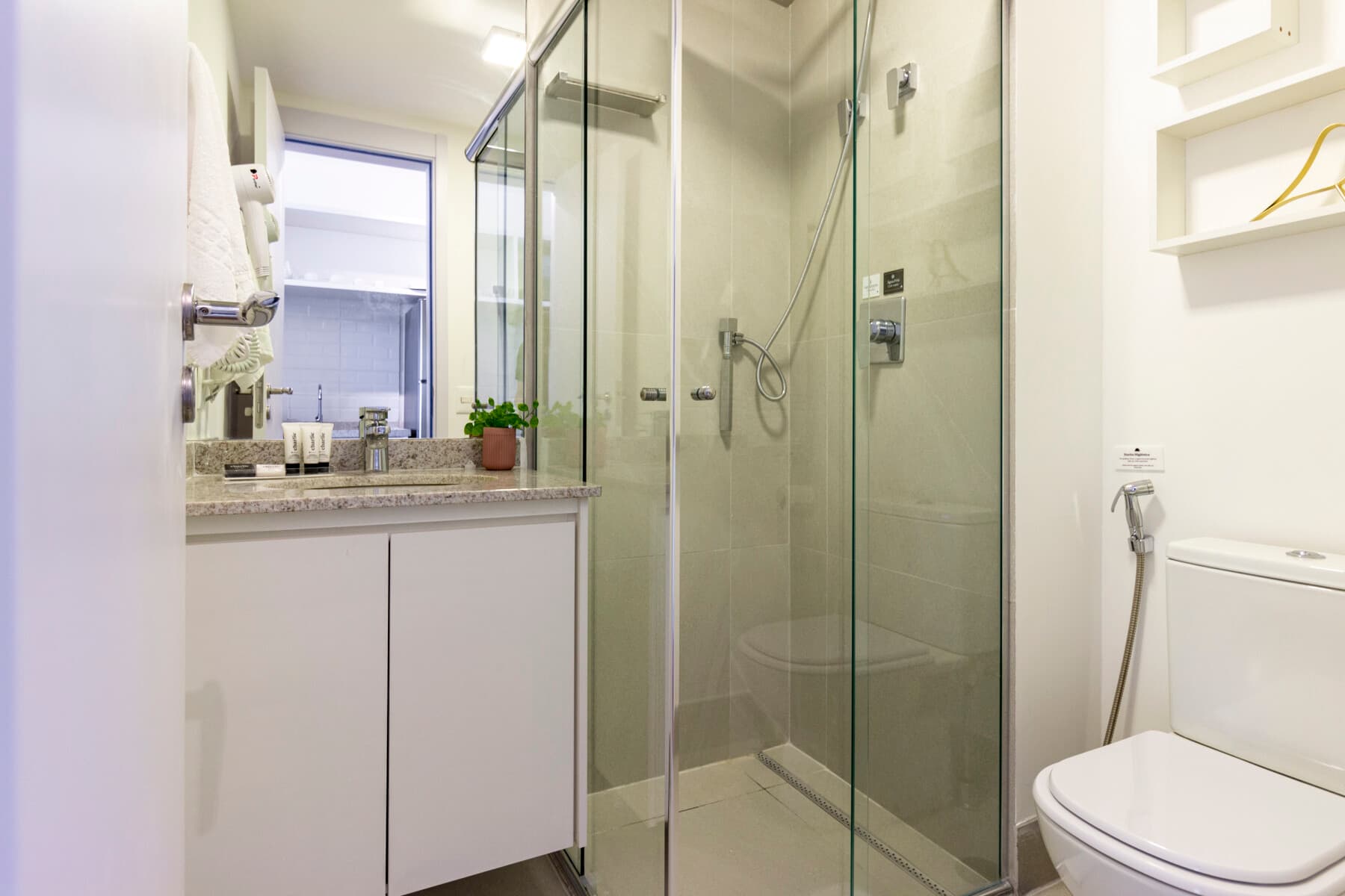 Charlie Lumiere Klabin