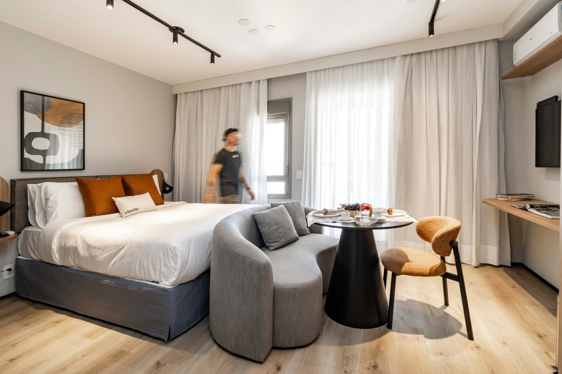 Charlie GlassArt Perdizes