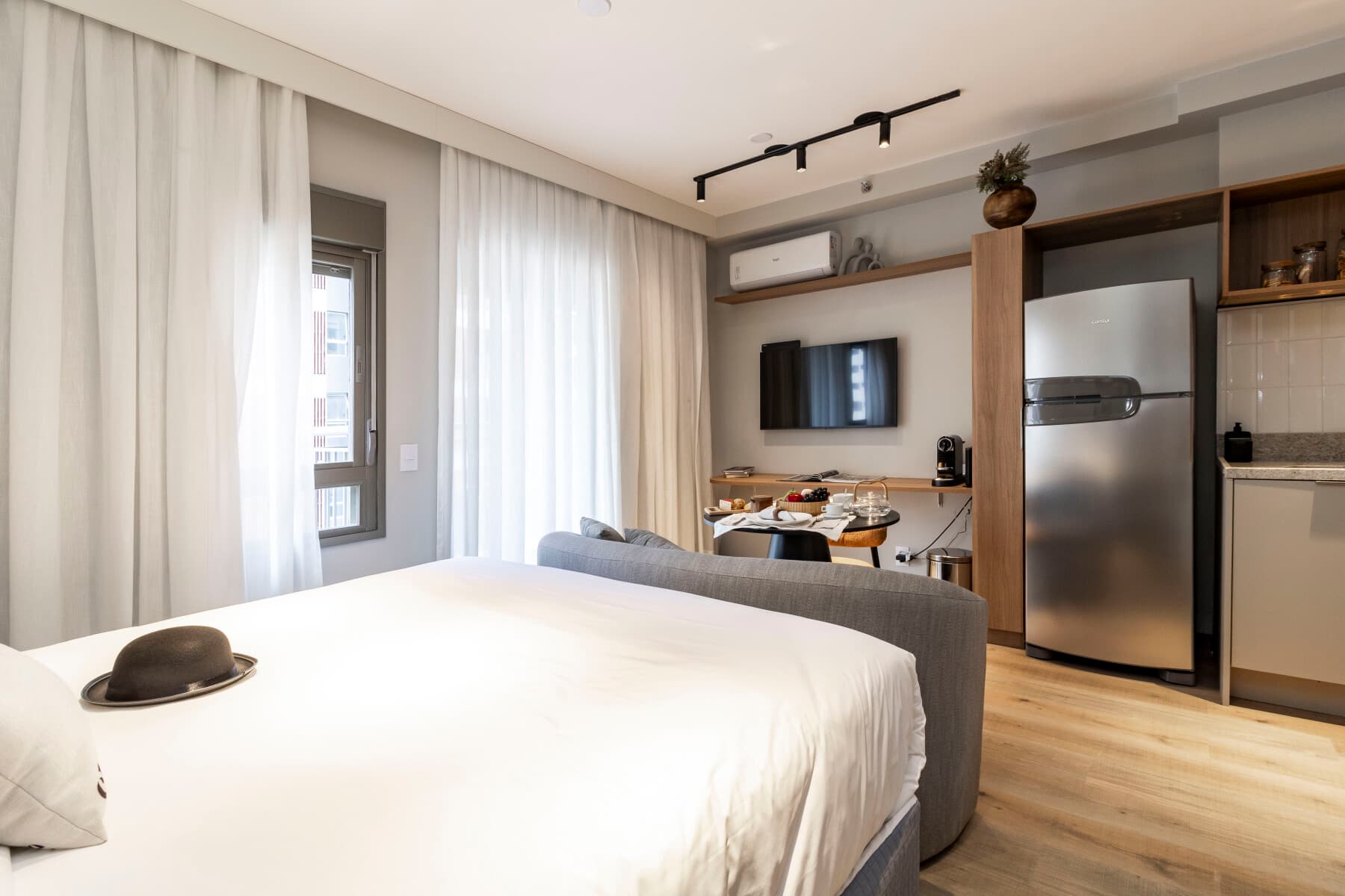 Charlie GlassArt Perdizes