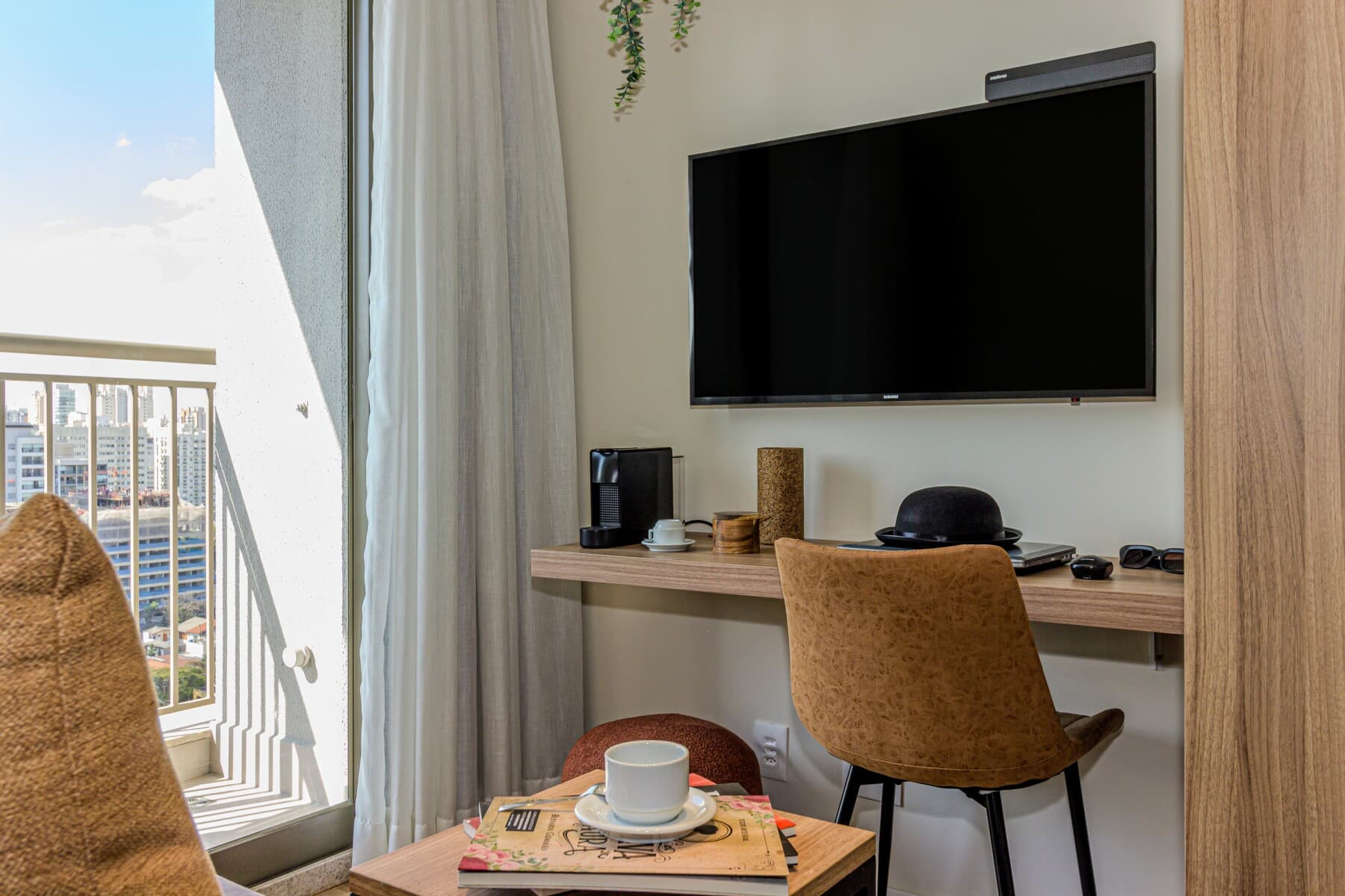 Charlie Bothanic Campo Belo