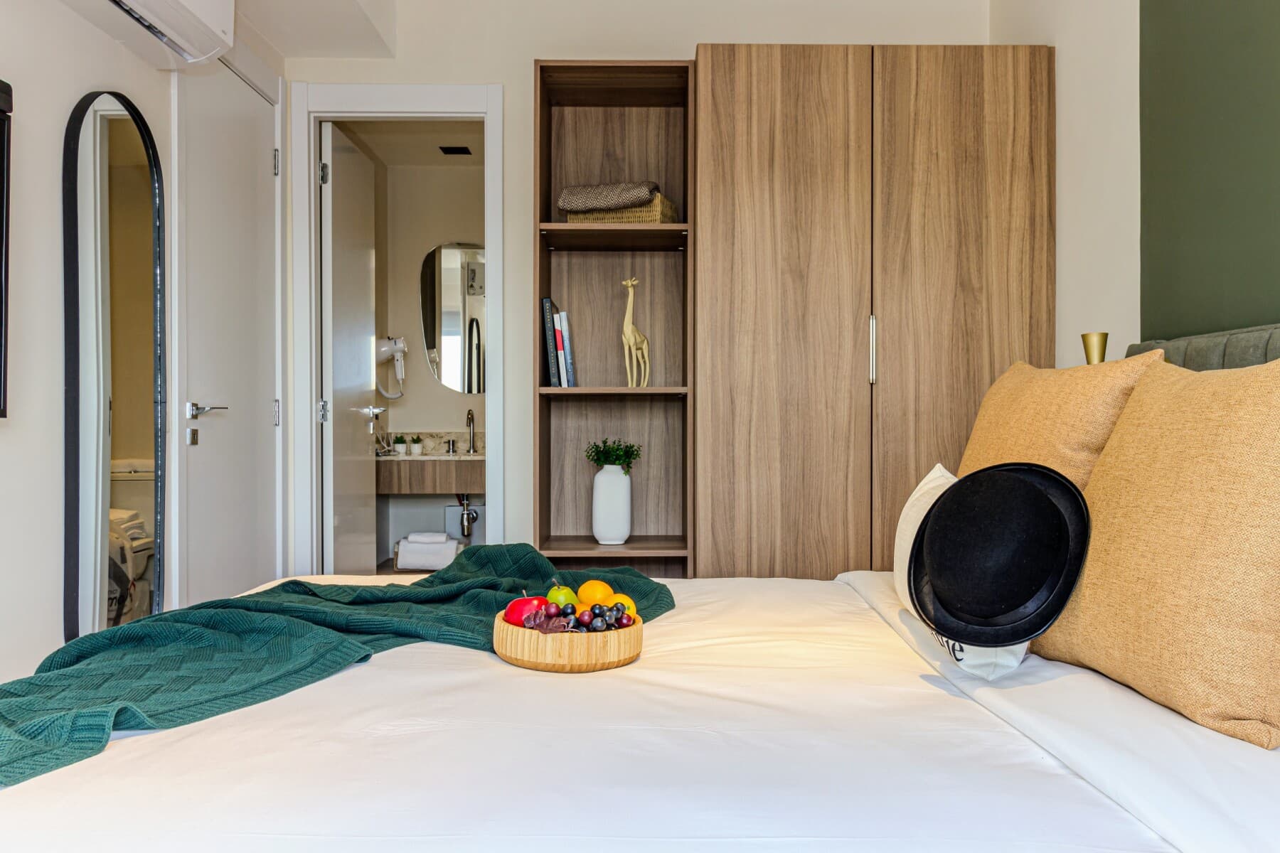 Charlie Bothanic Campo Belo