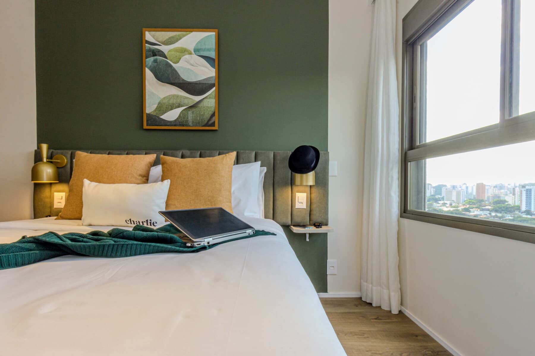 Charlie Bothanic Campo Belo