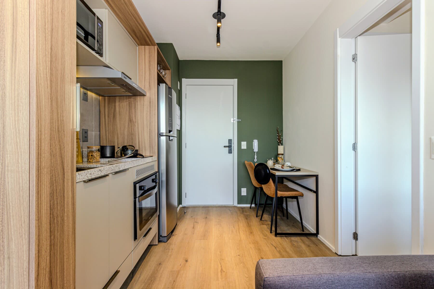 Apto 1 Dorm 30m com Sofá Cama - R - Charlie Bothanic Campo Belo