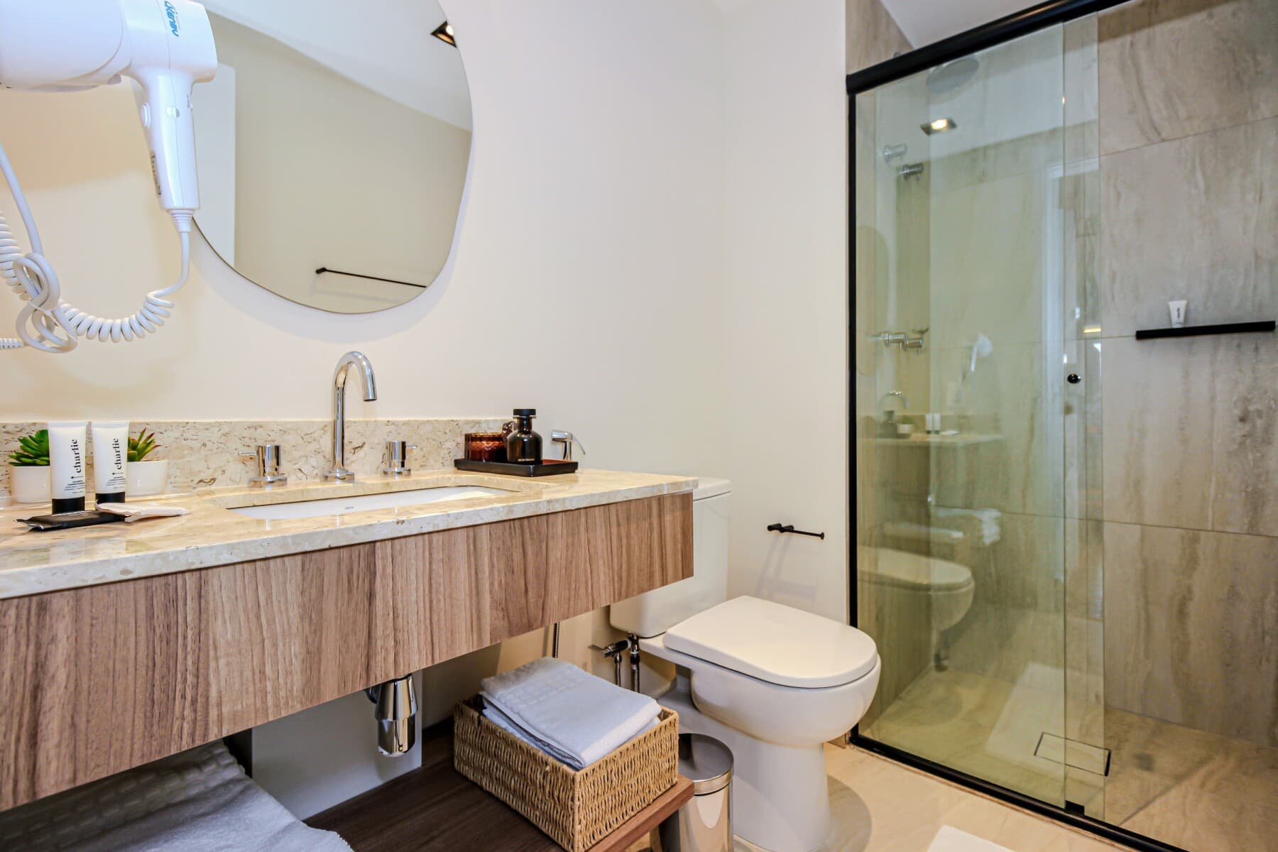 Charlie Bothanic Campo Belo