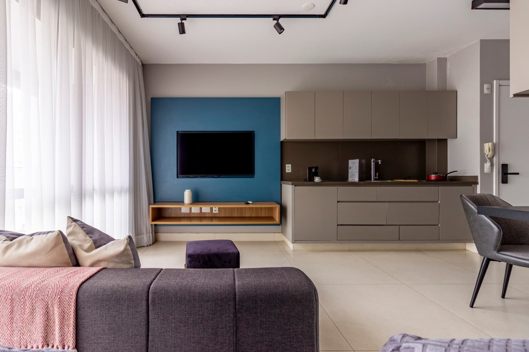 Studio Solteiro com Varanda - Charlie Itaim