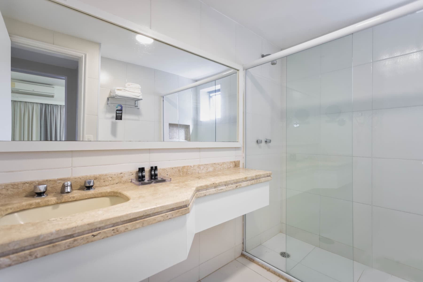 Studio Superior Casal - NewCiti Itaim by Charlie