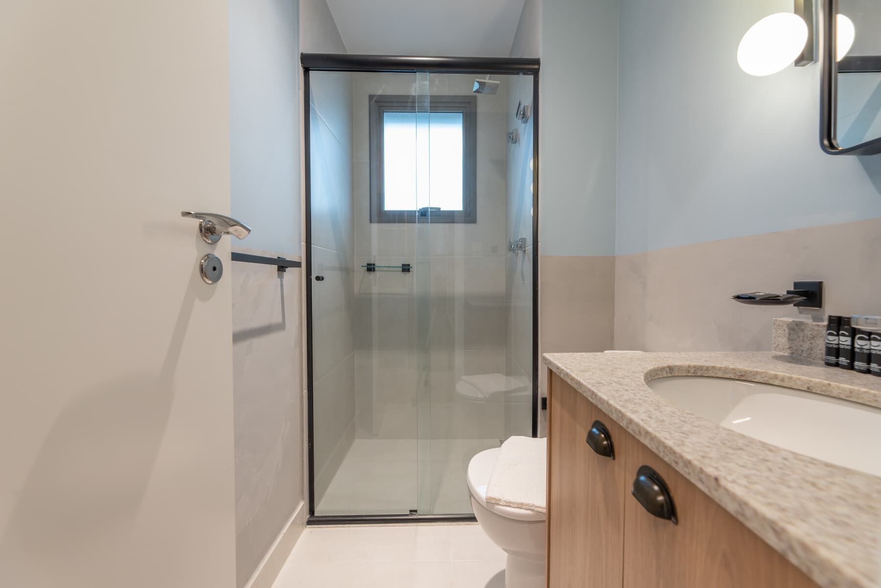 Studio Superior Casal com Sofá Cama - Charlie Vitrali Moema