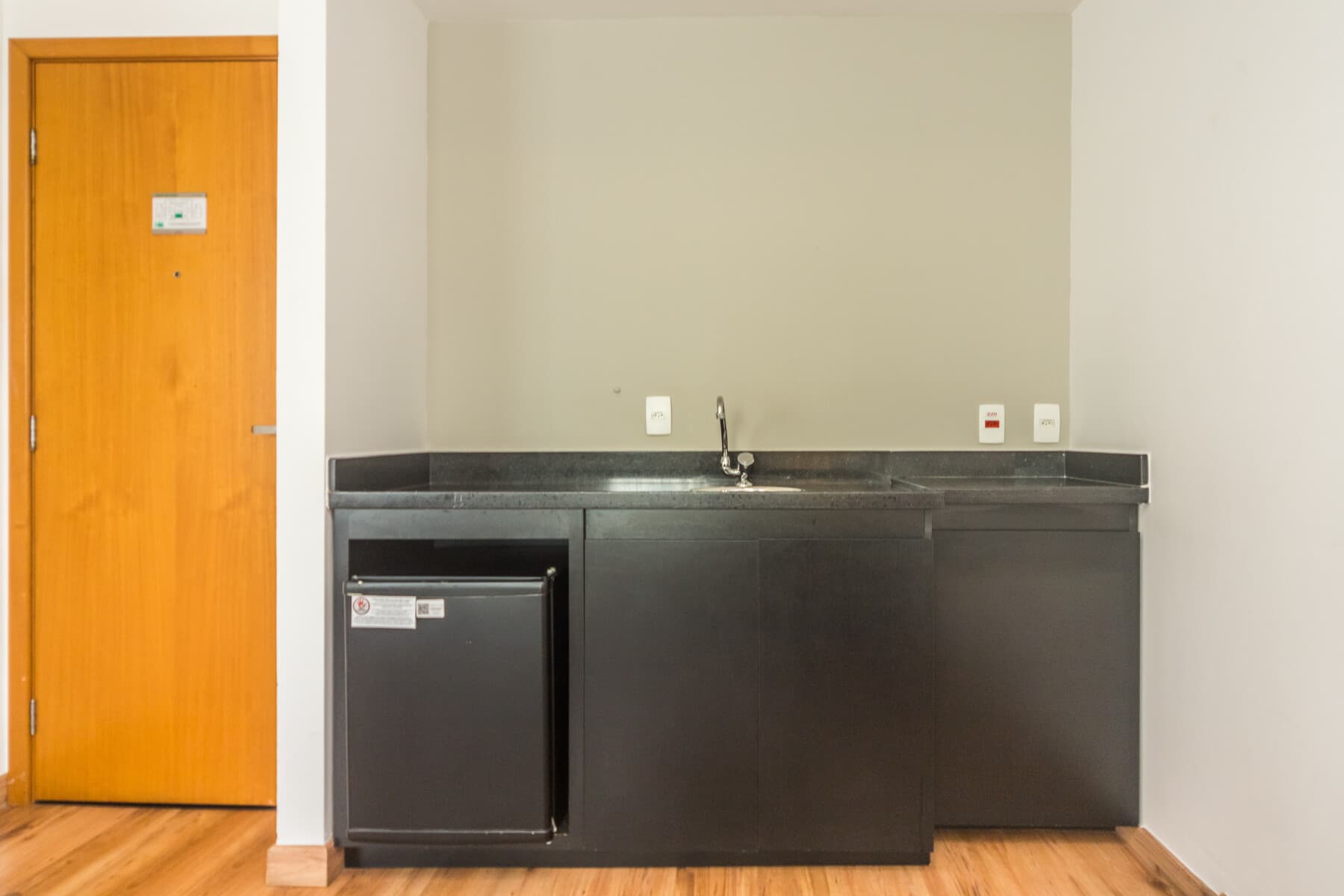 Suíte Standard Casal - Paraíso Suítes by Charlie