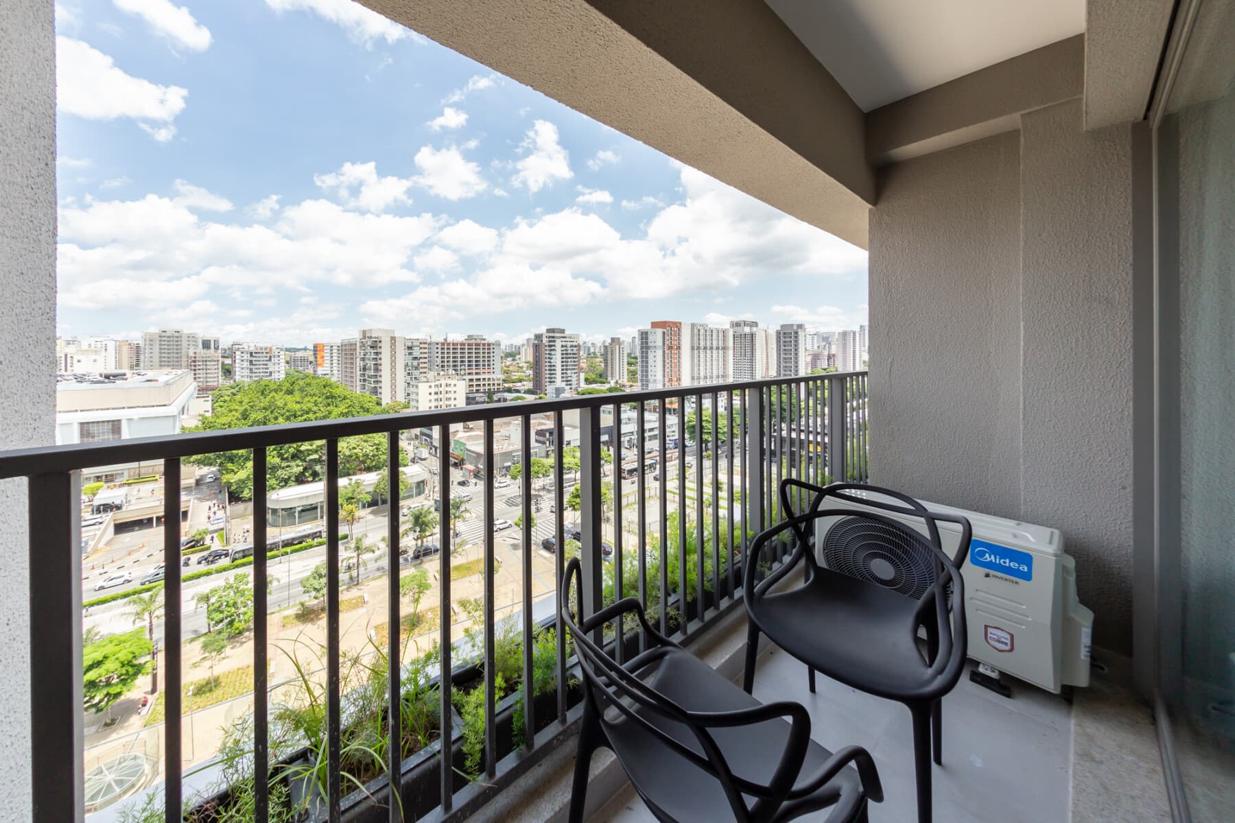 Charlie For You Moema