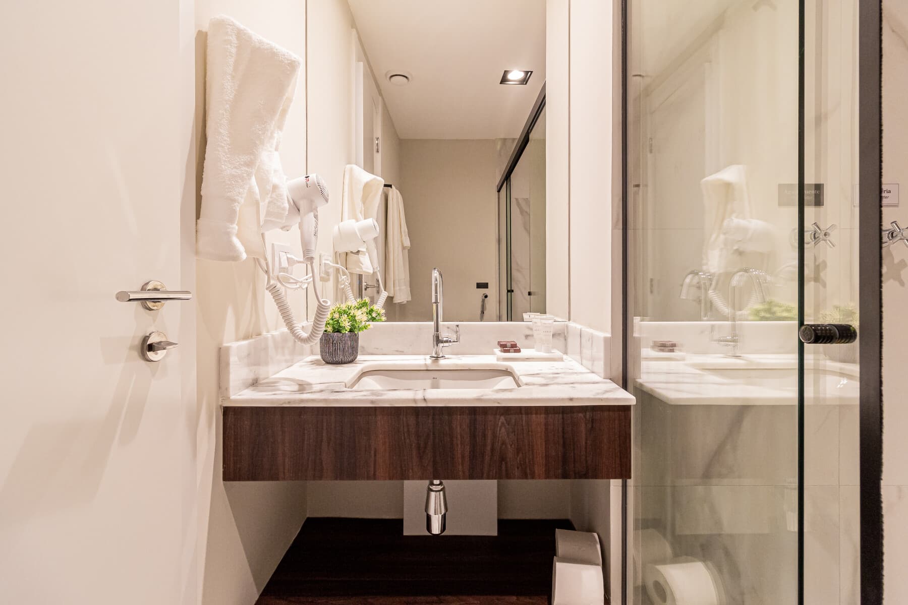 Studio Deluxe Casal - Iconyc Charlie Ibirapuera Hotel