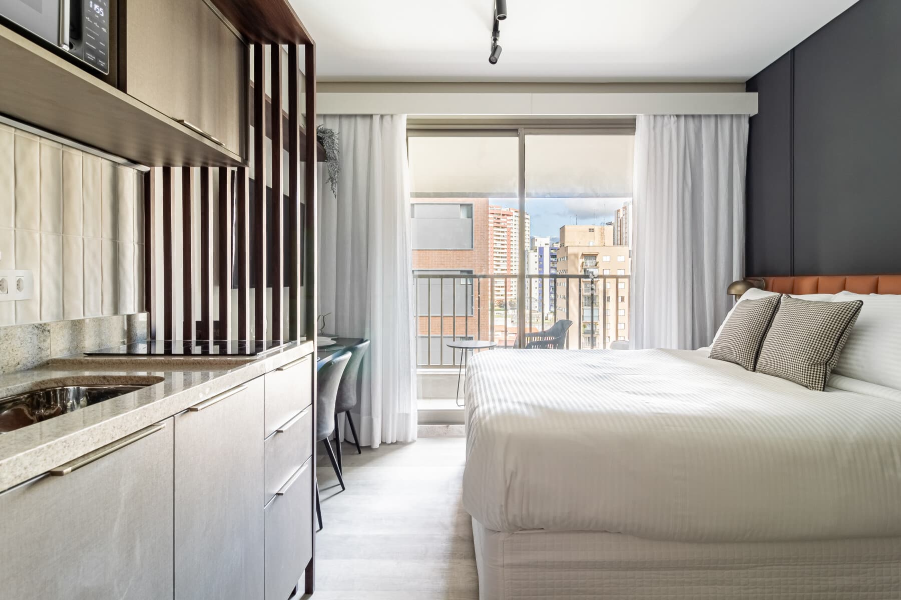 Studio Standard Casal - Iconyc Charlie Ibirapuera Hotel