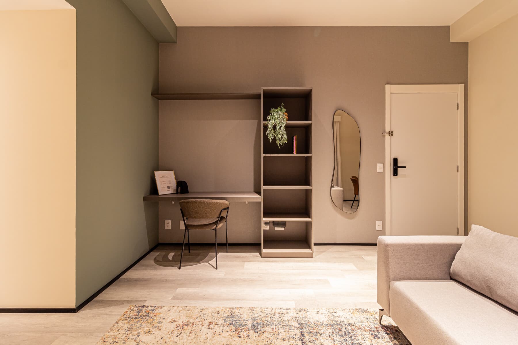 Apartamento 2 Dorms (Casal e 2 Solteiro) - 81M - Iconyc House of Charlie