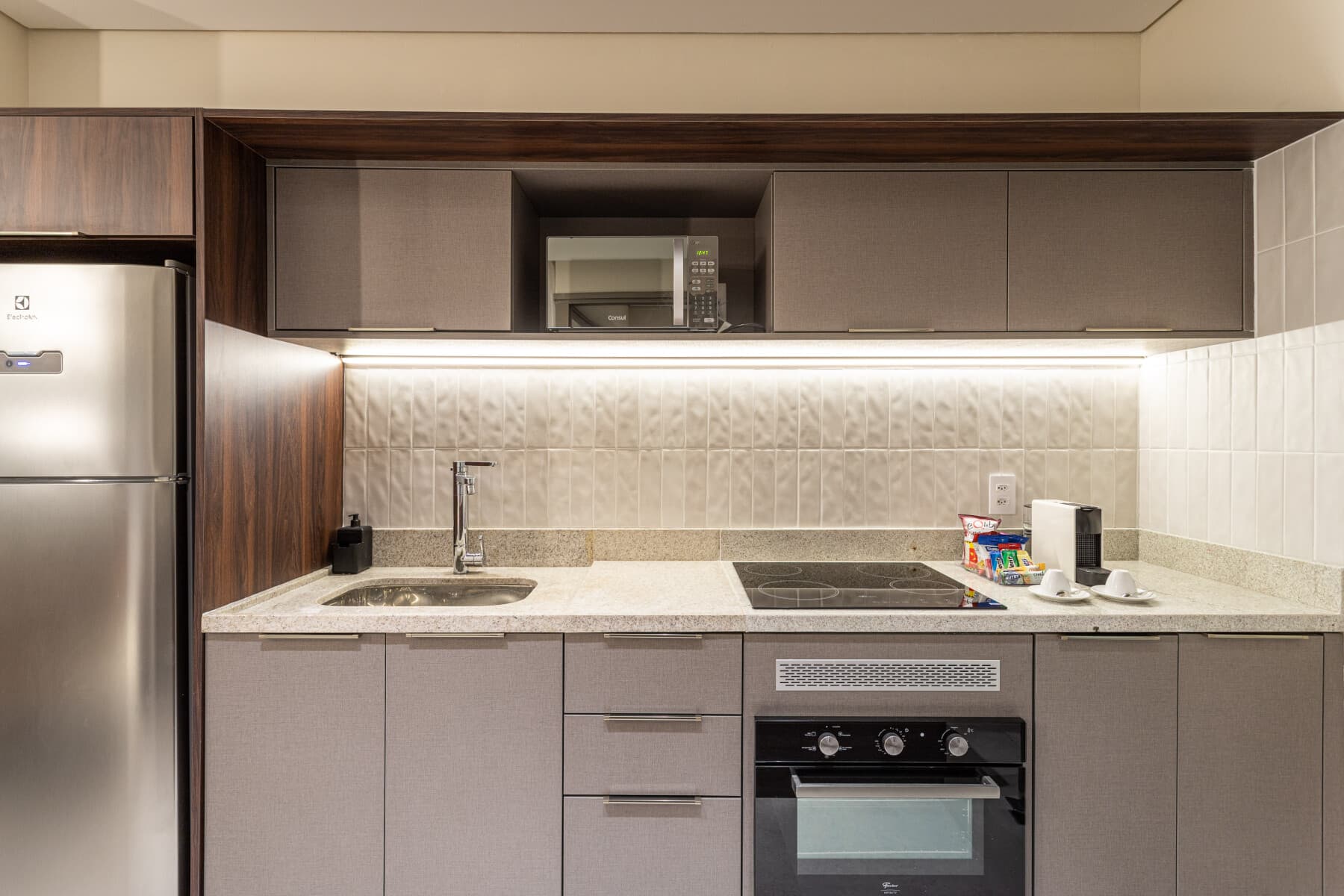 Apto Deluxe 2 Dorms (Casal 2 Solteiro) - 97M - Iconyc House of Charlie