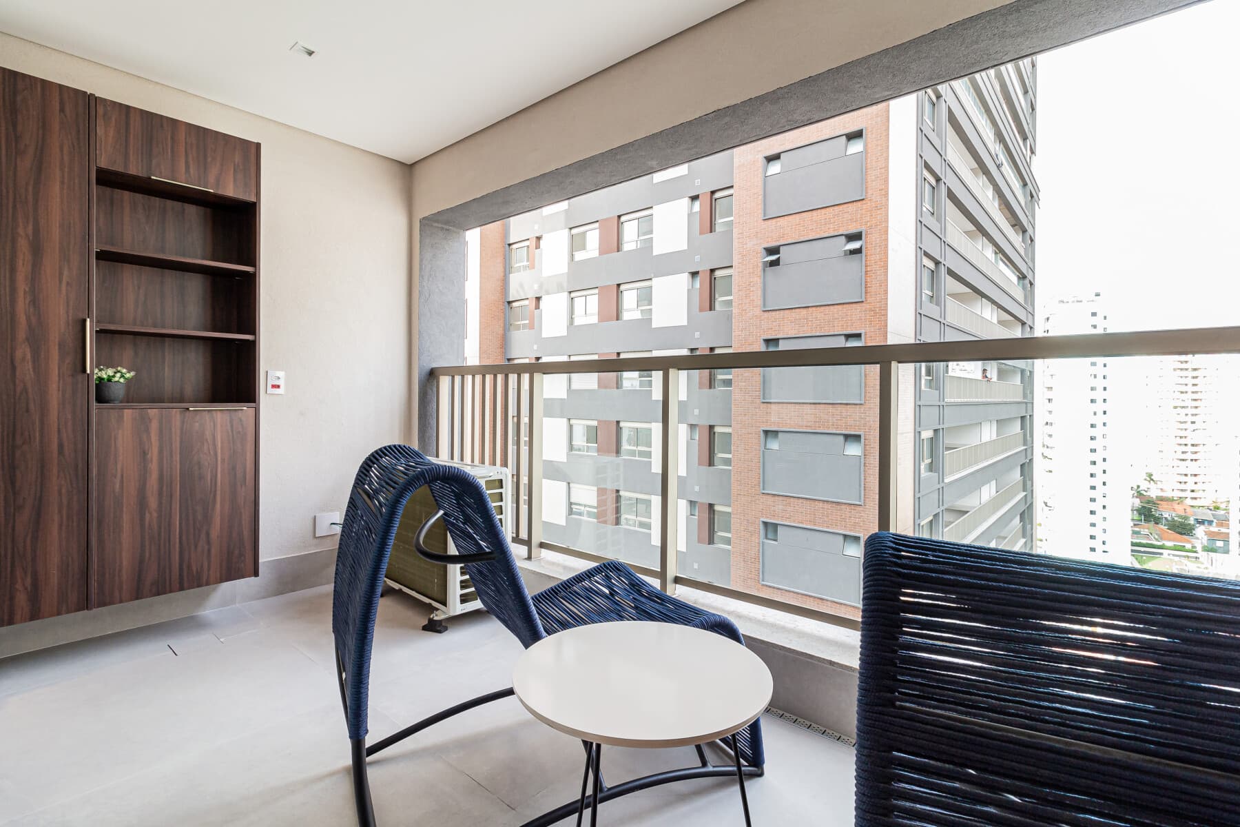 Apartamento 2 Dorms (Casal e 2 Solteiro) - 62M - Iconyc House of Charlie