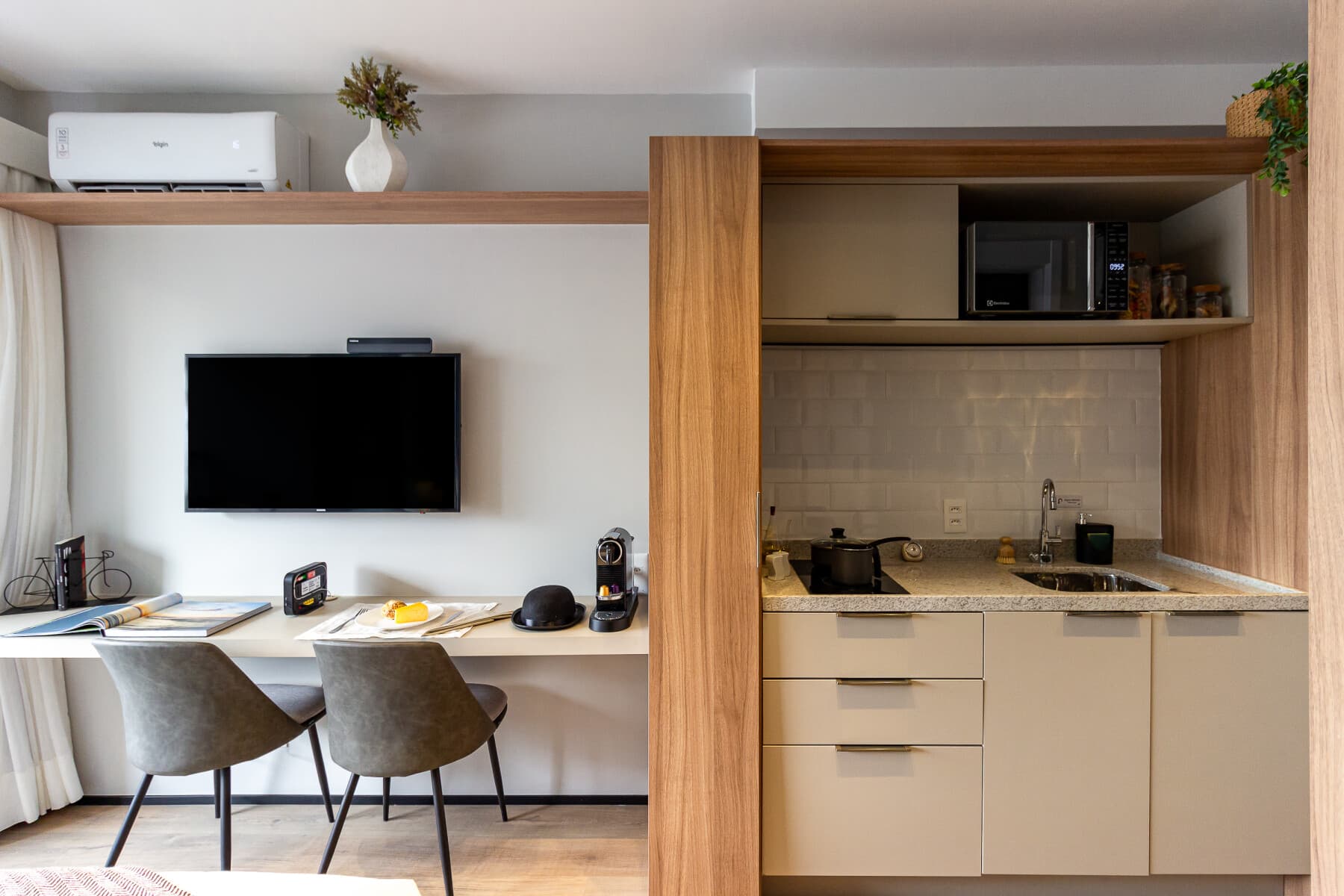 Studio Casal com Varanda 25m R - Charlie Lumiere Klabin