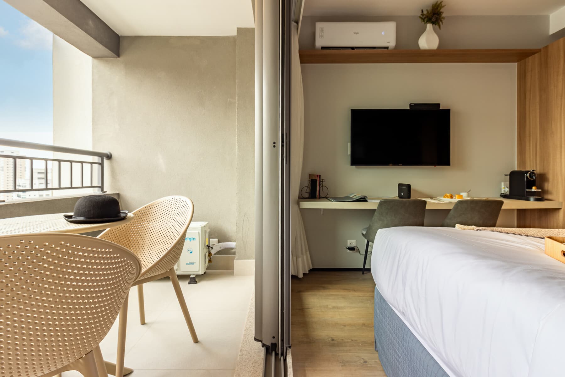 Studio Casal com Varanda 25m R - Charlie Lumiere Klabin