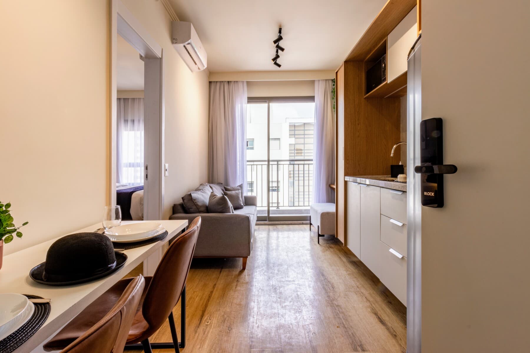 Charlie Bothanic Campo Belo