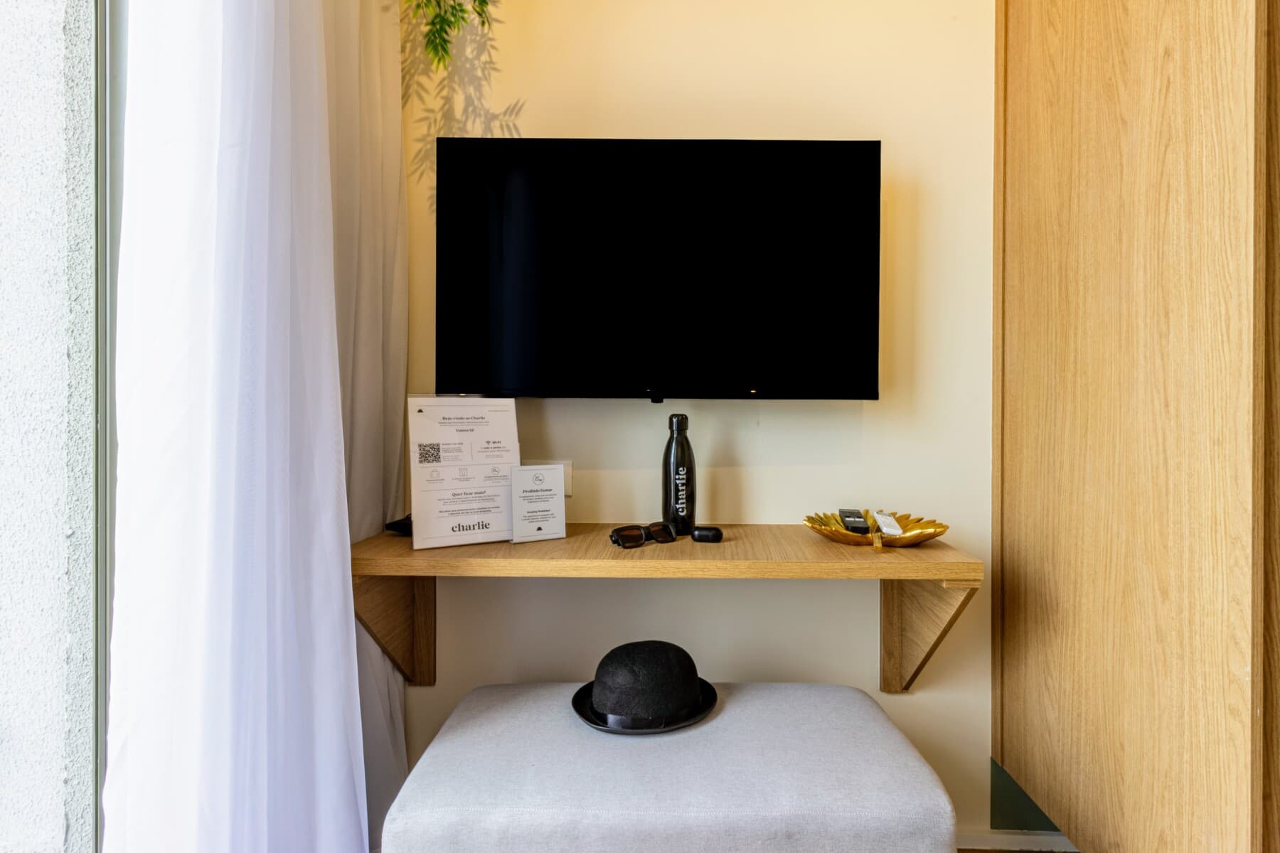 Apto 1 Dorm 30m - R - Charlie Bothanic Campo Belo