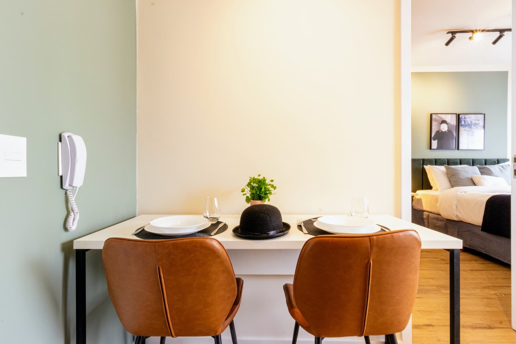 Charlie Bothanic Campo Belo