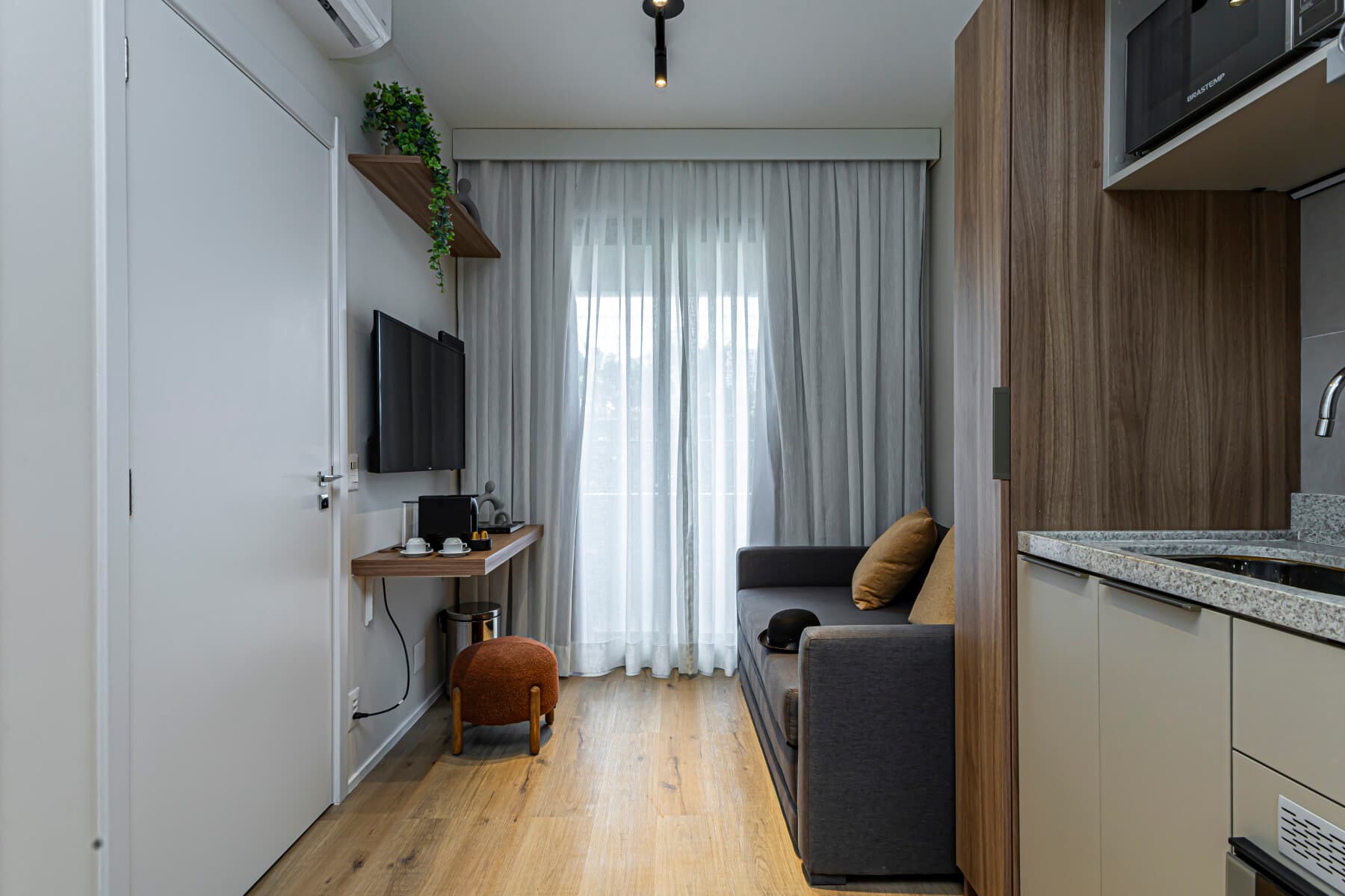 Apto 1 Dorm 32m com Sofá Cama - NR - Charlie Bothanic Campo Belo Essential