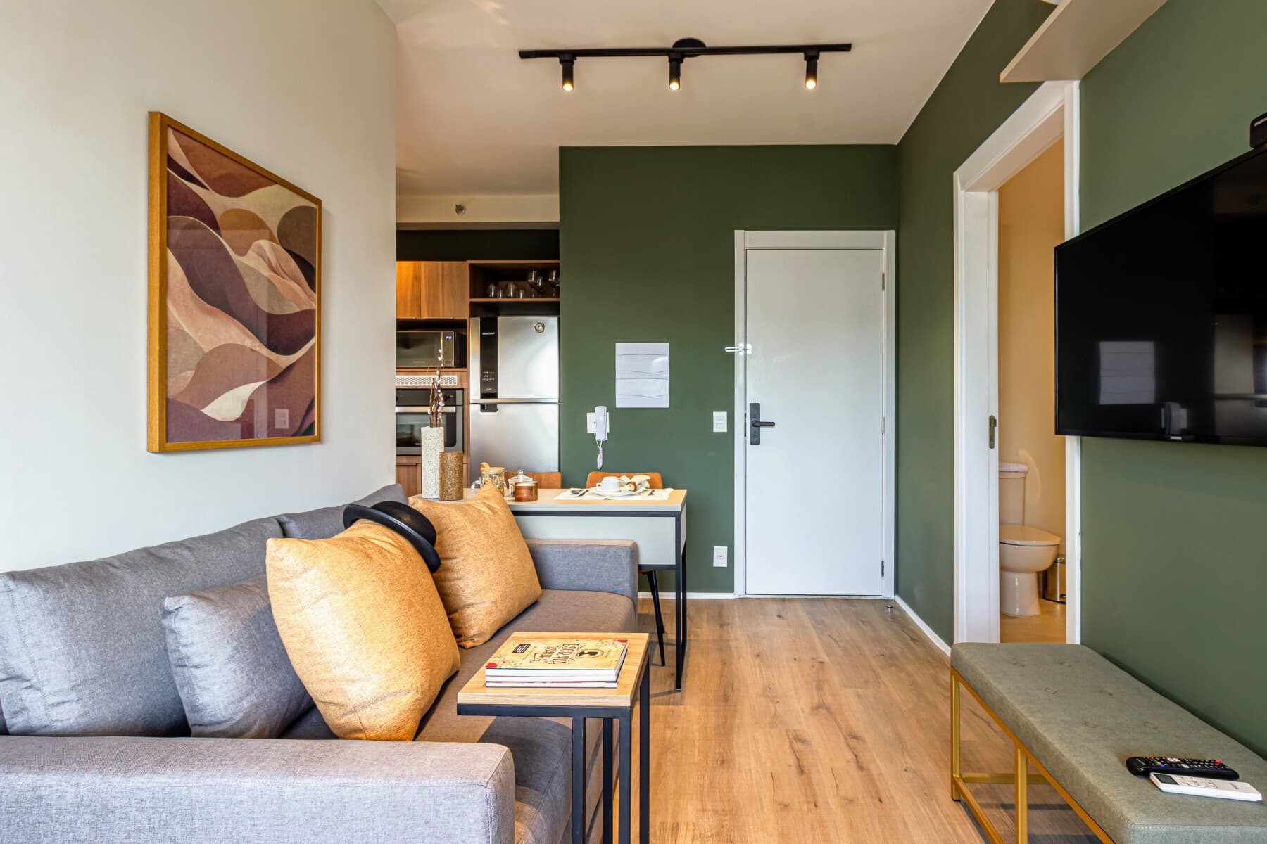 Apto 2 Dorm com Sofá Cama 42m - NR - Charlie Bothanic Campo Belo Essential