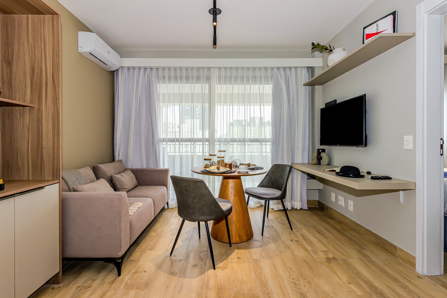 Charlie Grand Vitrali Moema