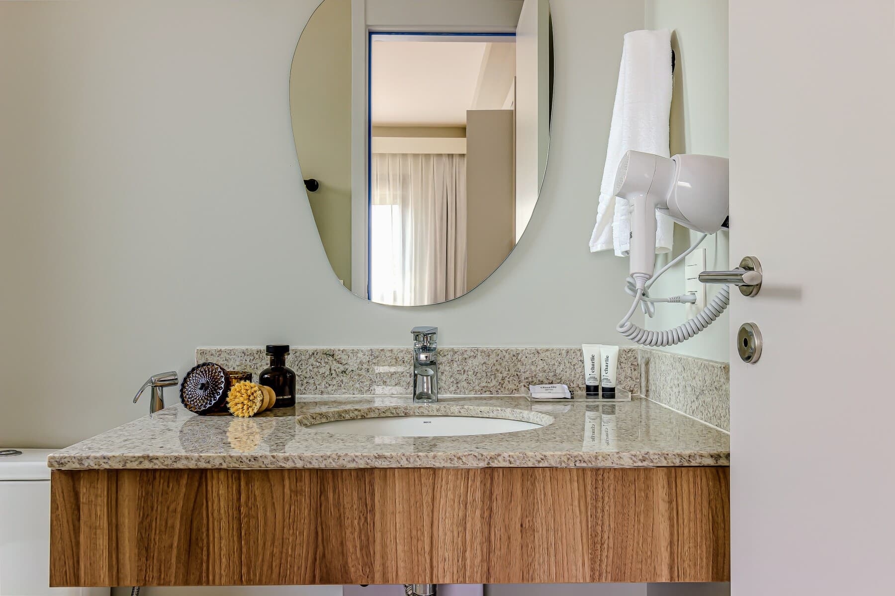 Charlie Grand Vitrali Moema