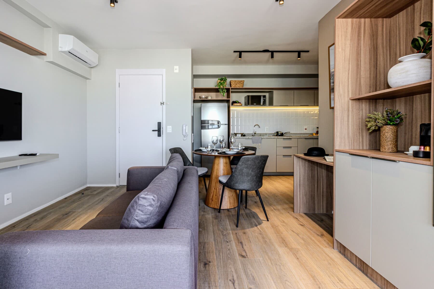 Charlie Grand Vitrali Moema