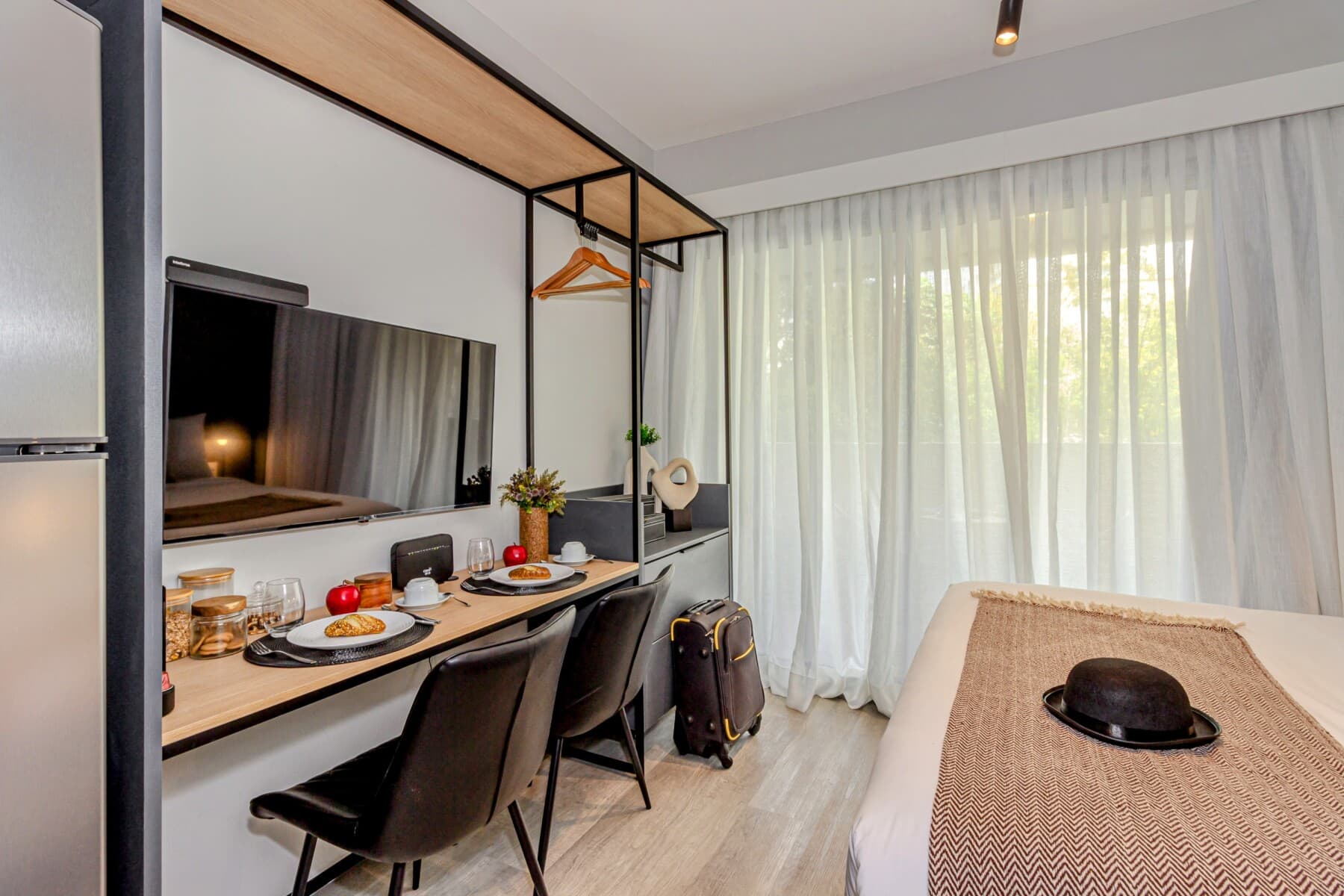 Studio Casal com Varanda NR - Charlie Nik Paulista