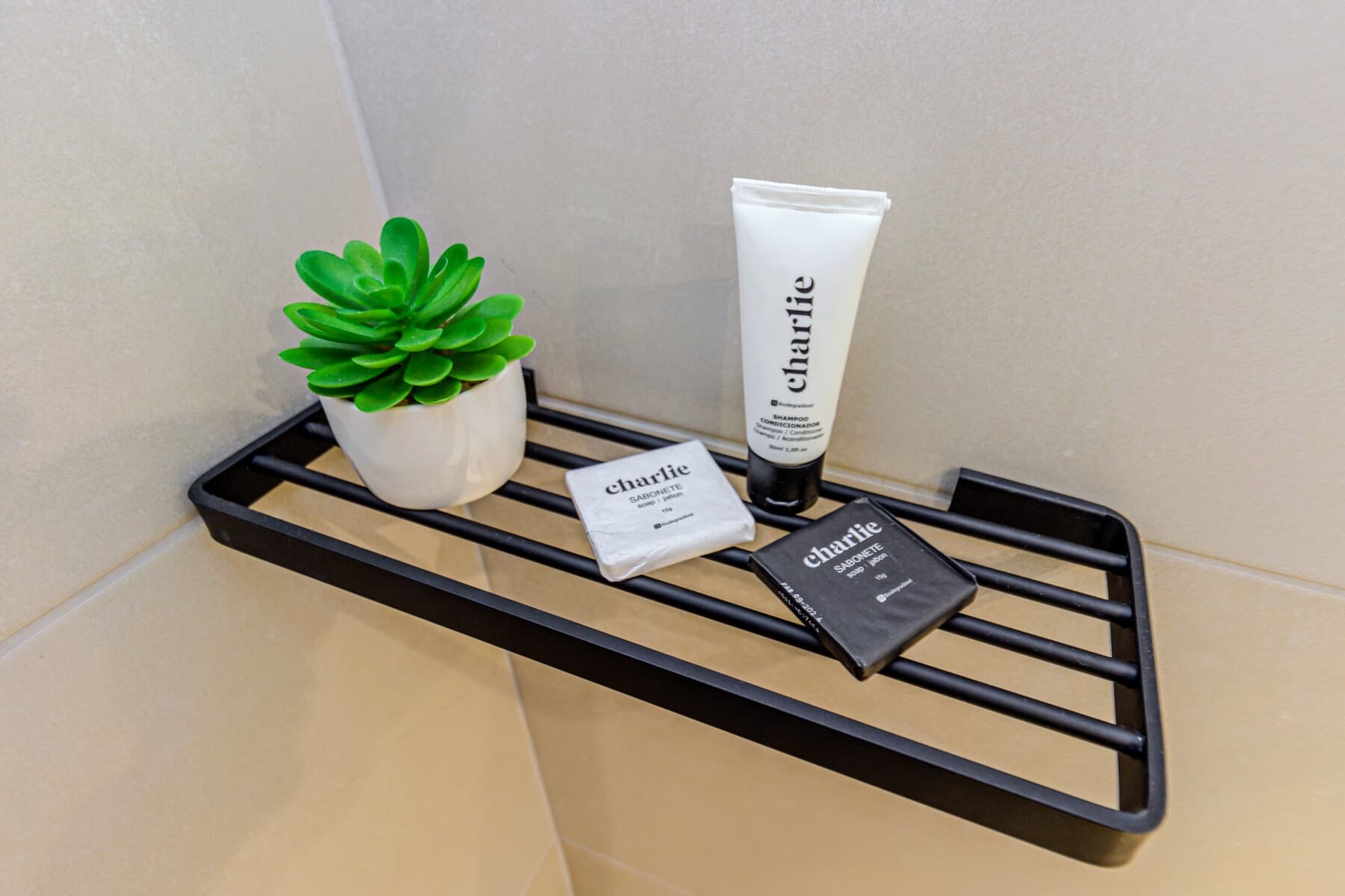 Studio Casal com Varanda NR - Charlie Nik Paulista