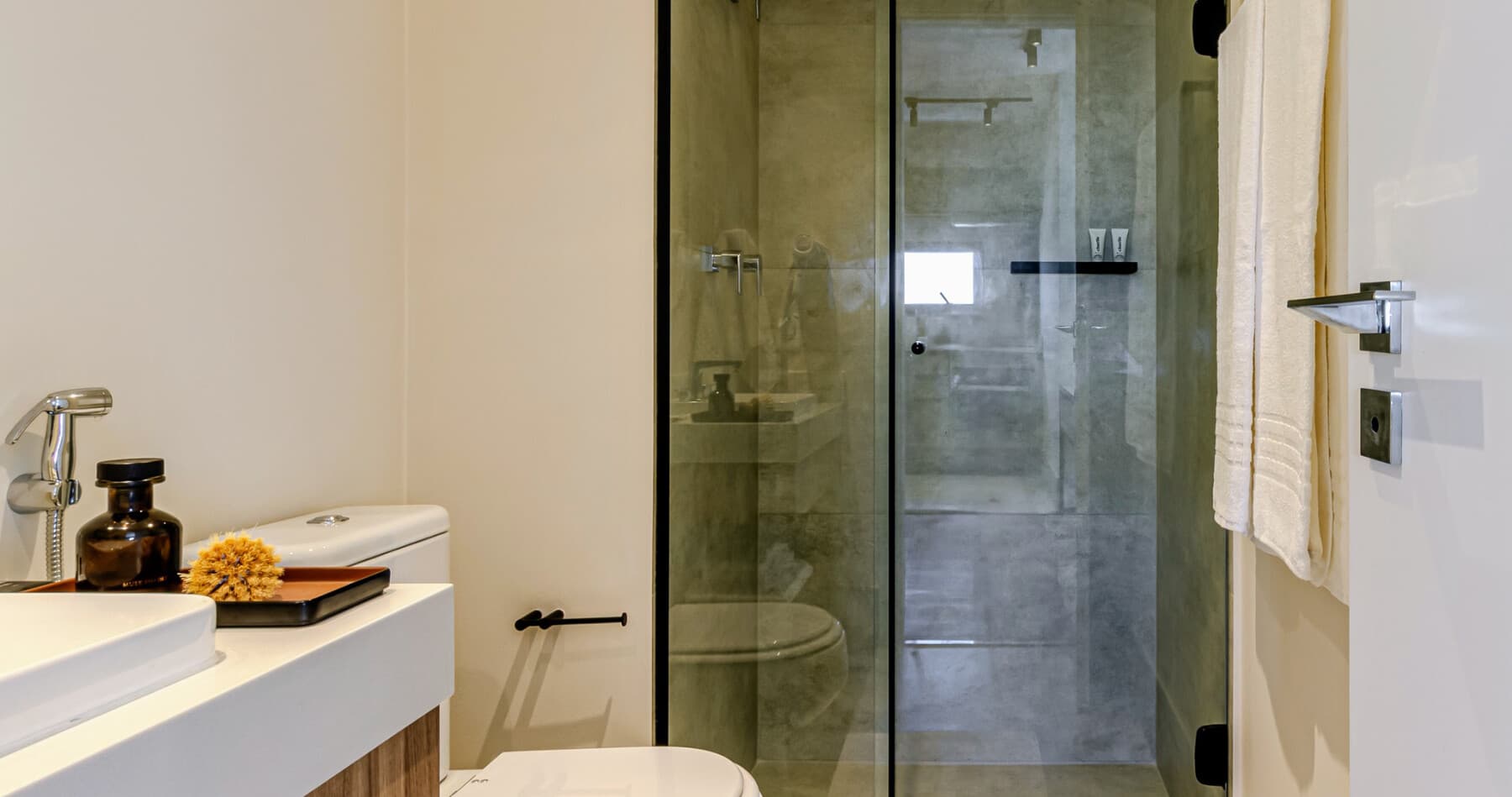 Apto 1 Dorm 40m com Sofá Cama - R - Charlie Bothanic Campo Belo