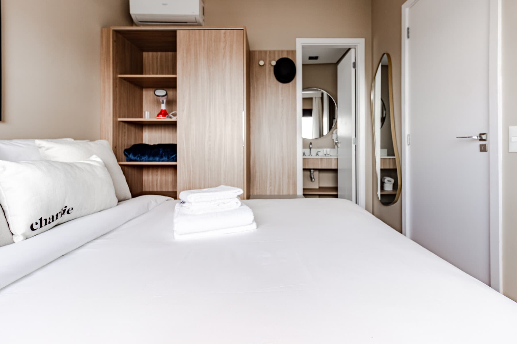 Charlie Window Moema