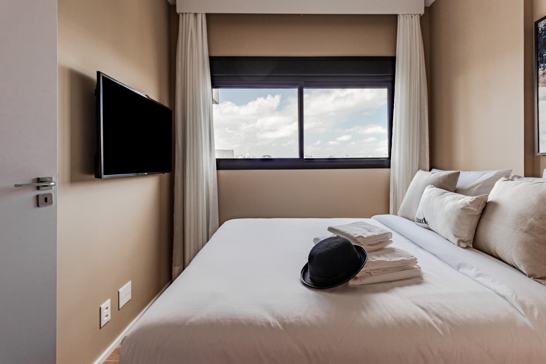 Charlie Window Moema