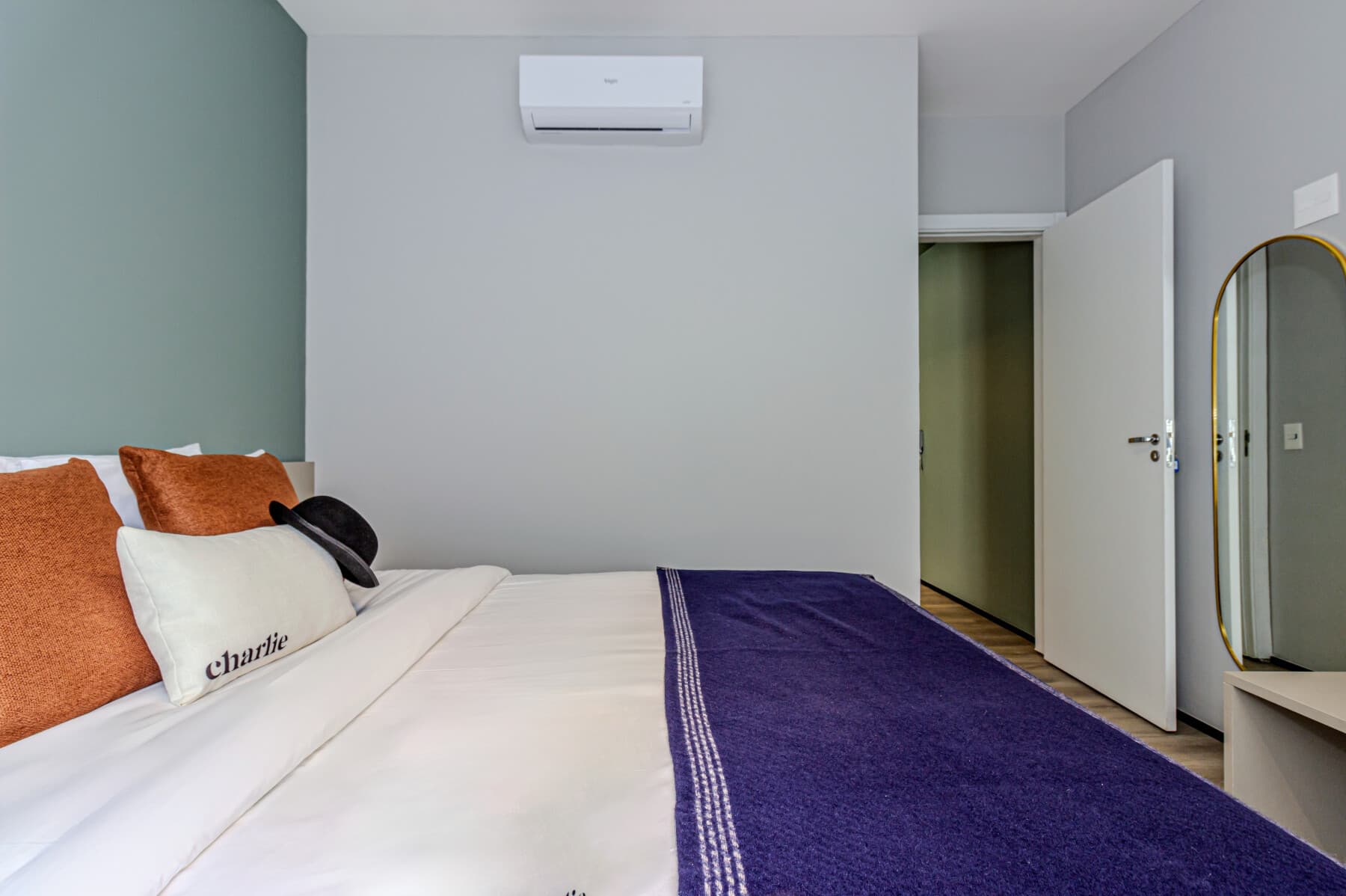 Charlie Nik Paradiso