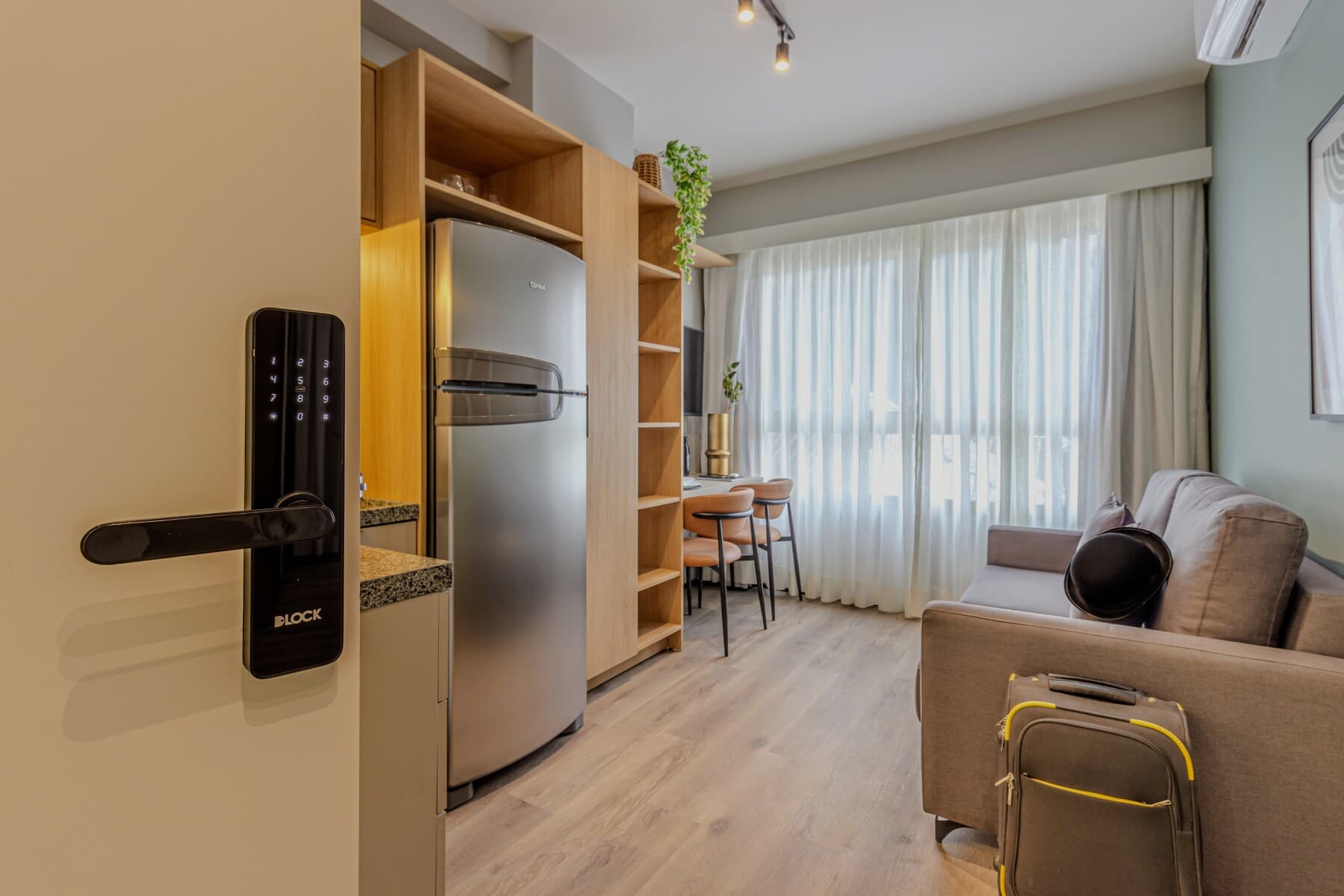 Charlie Nik Paradiso