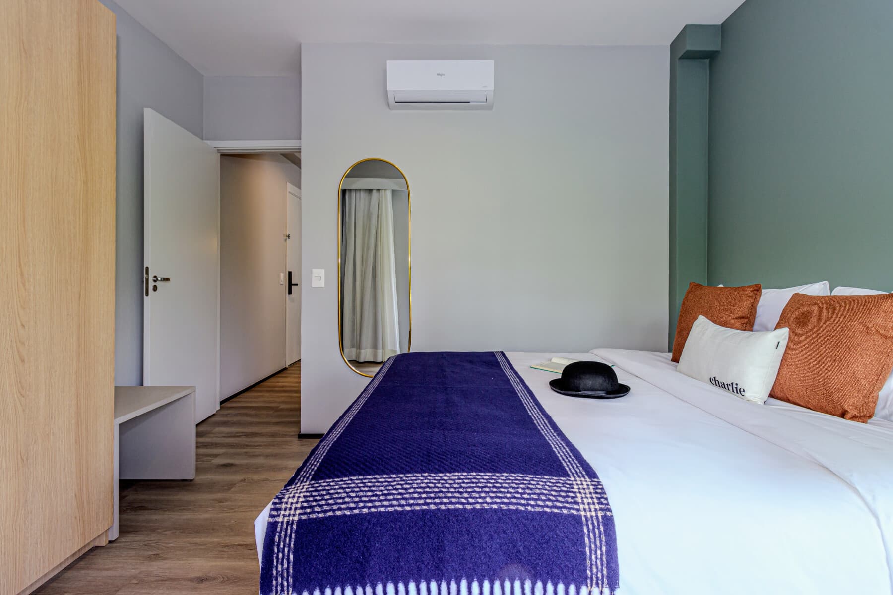 Charlie Nik Paradiso