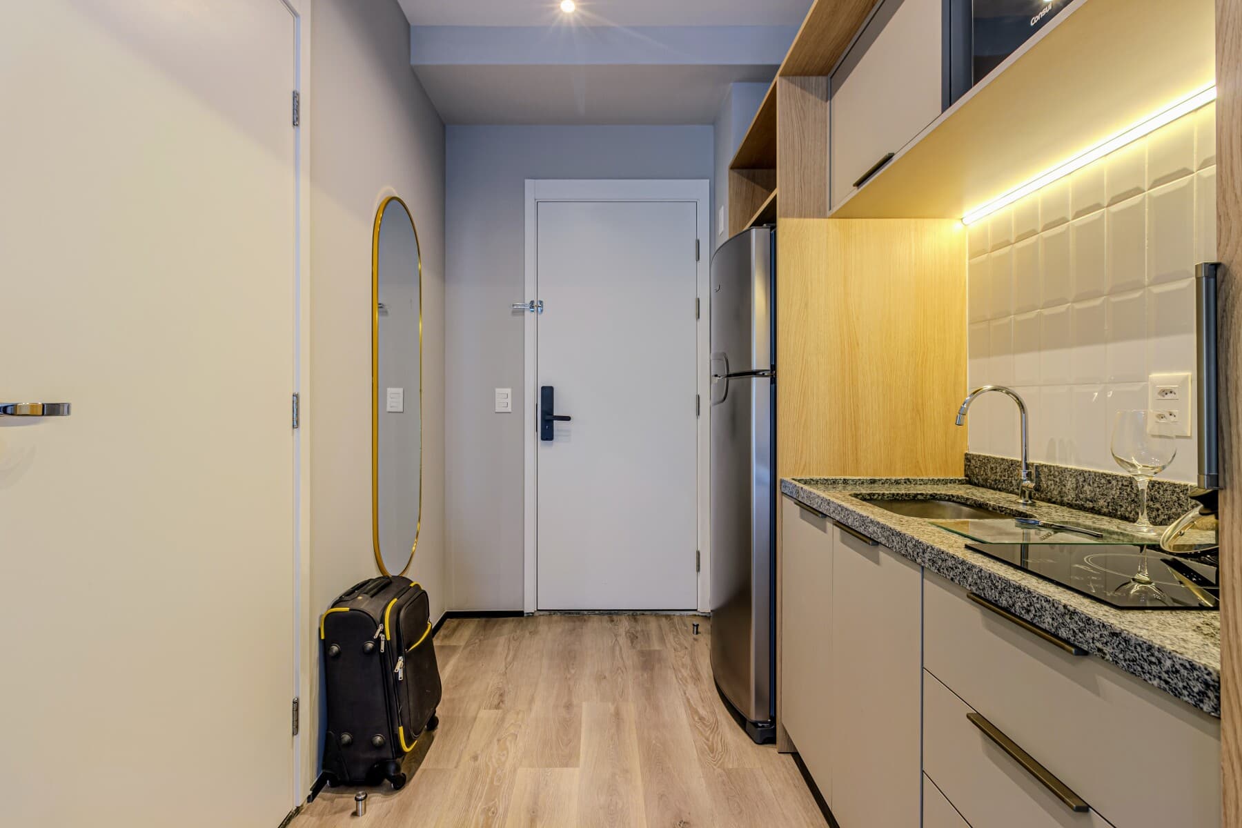 Charlie Nik Paradiso