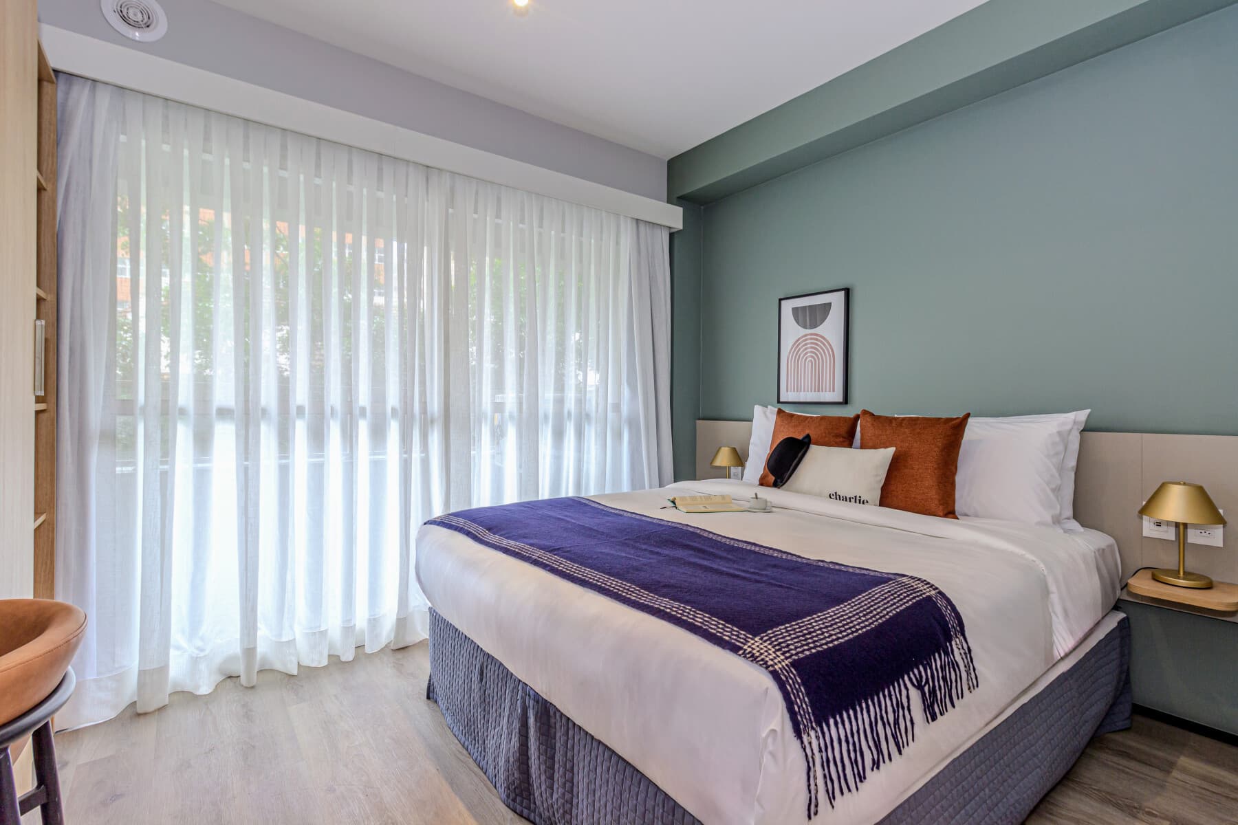 Charlie Nik Paradiso