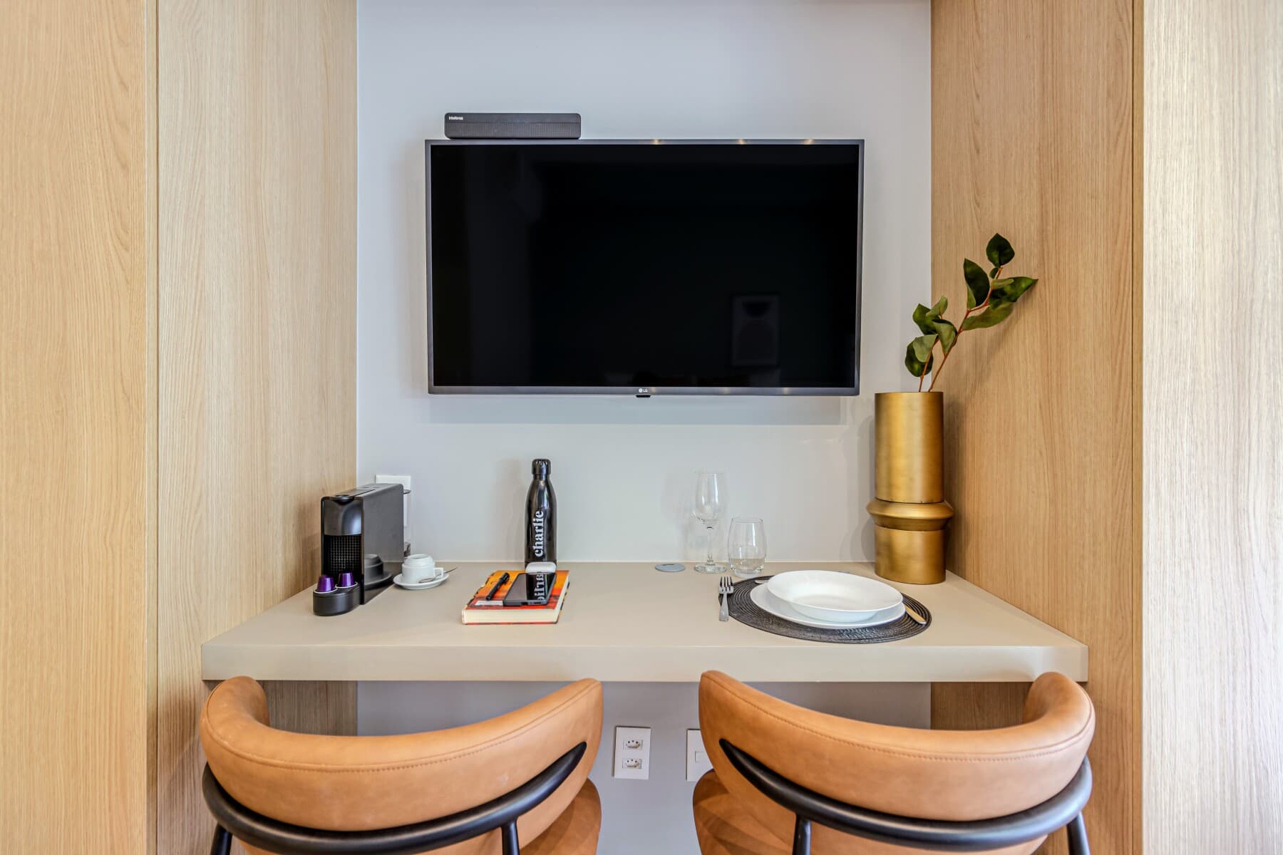 Charlie Nik Paradiso