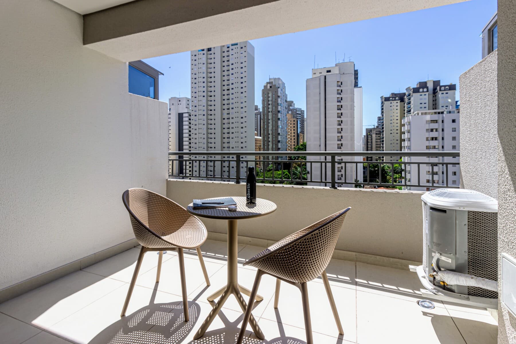 Charlie Grand Vitrali Moema