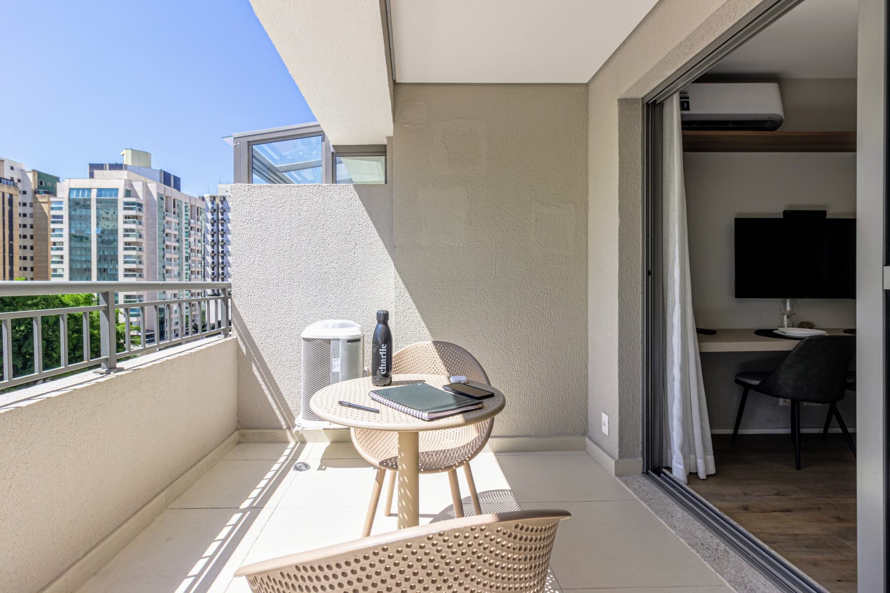 Charlie Grand Vitrali Moema