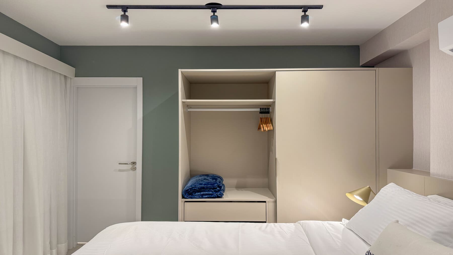 Charlie On The Sea Arpoador