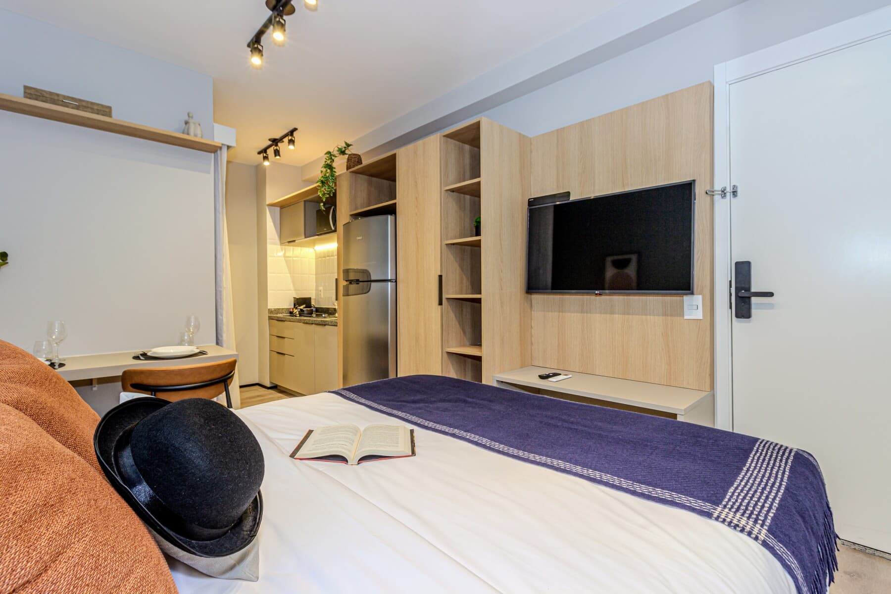 Charlie Nik Paradiso