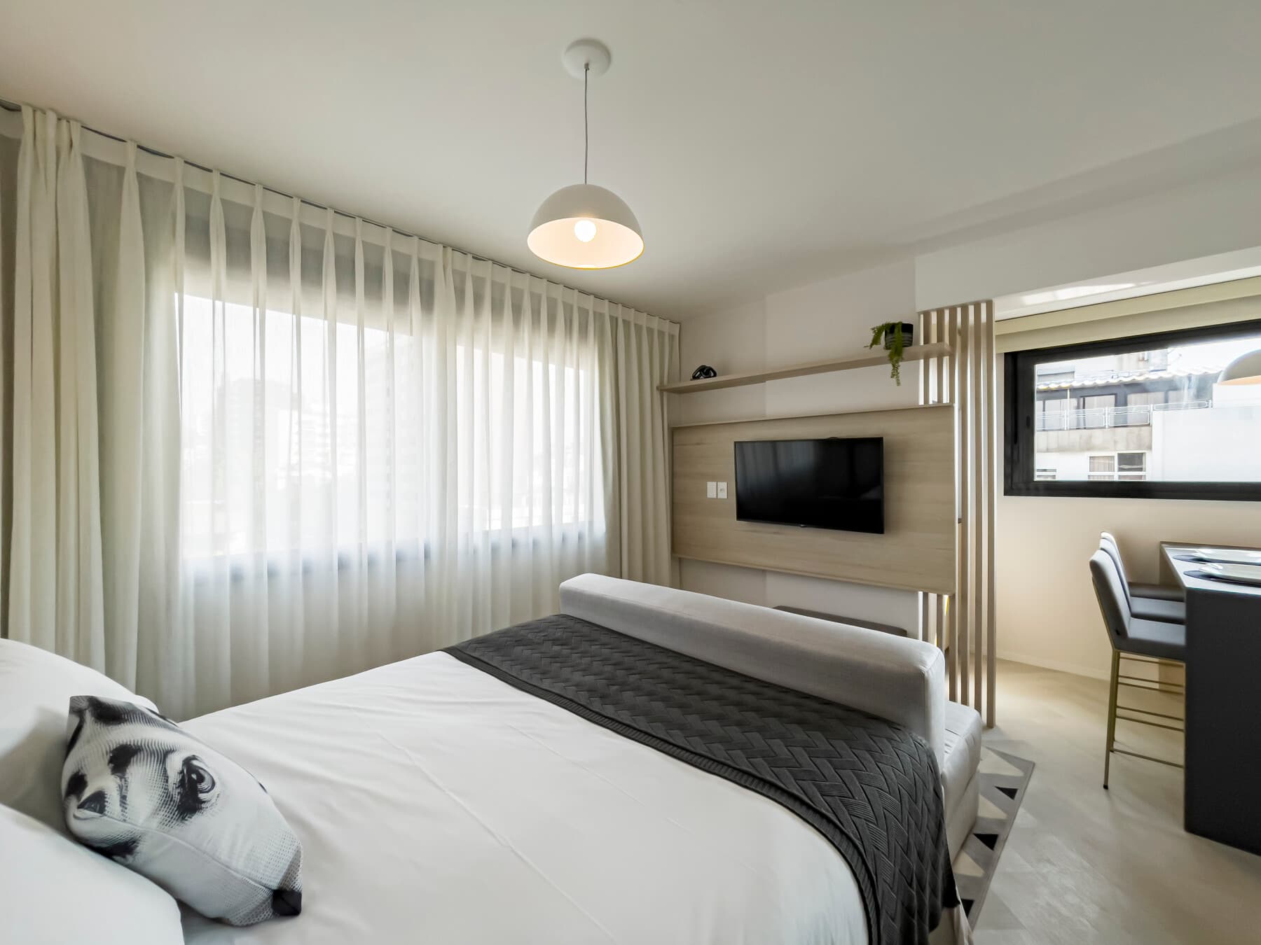 Charlie Porto Alegre Moinhos